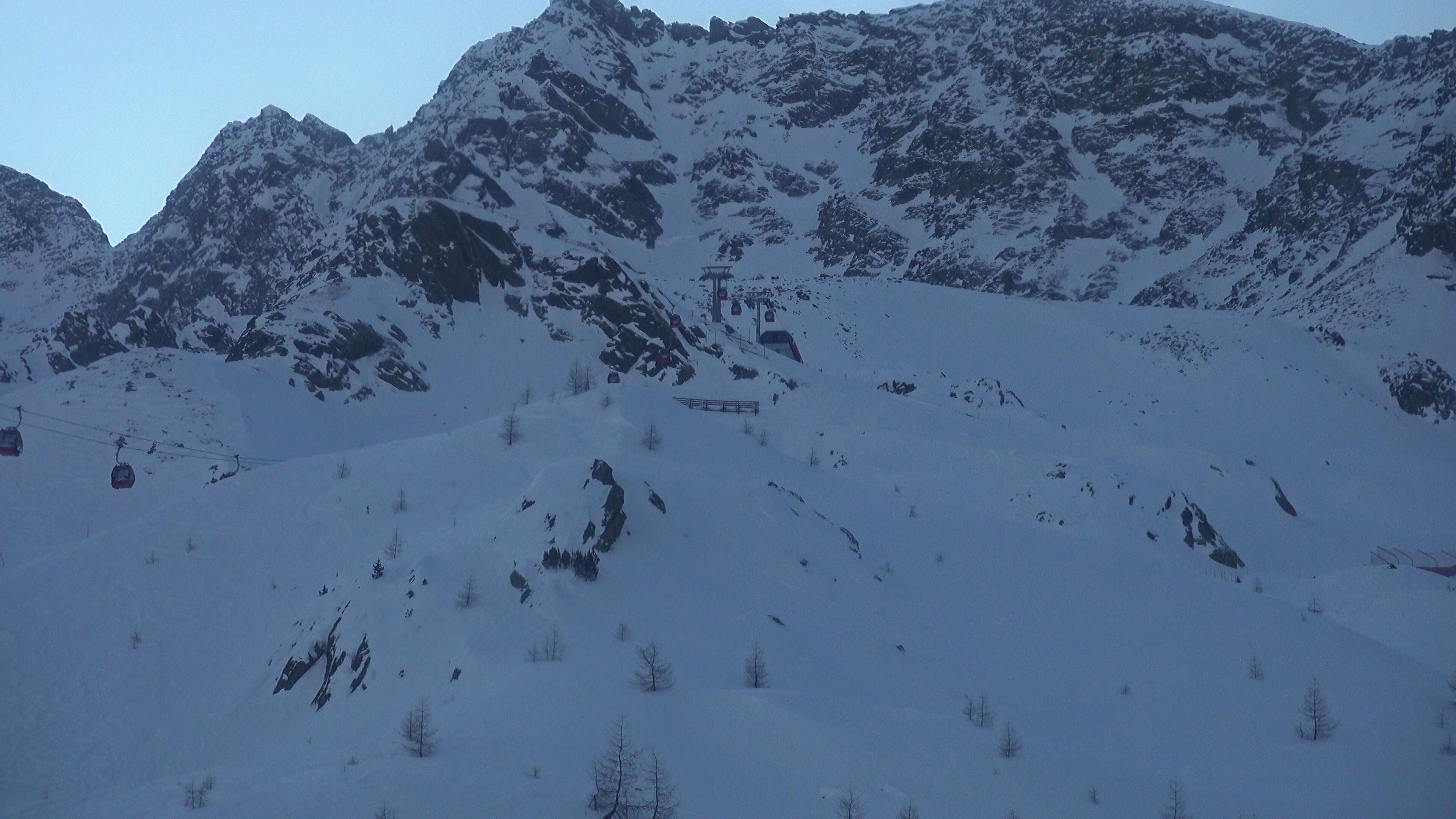 Archived image Webcam Hiking area Klausberg – View towards Klausnock (2.819 m)