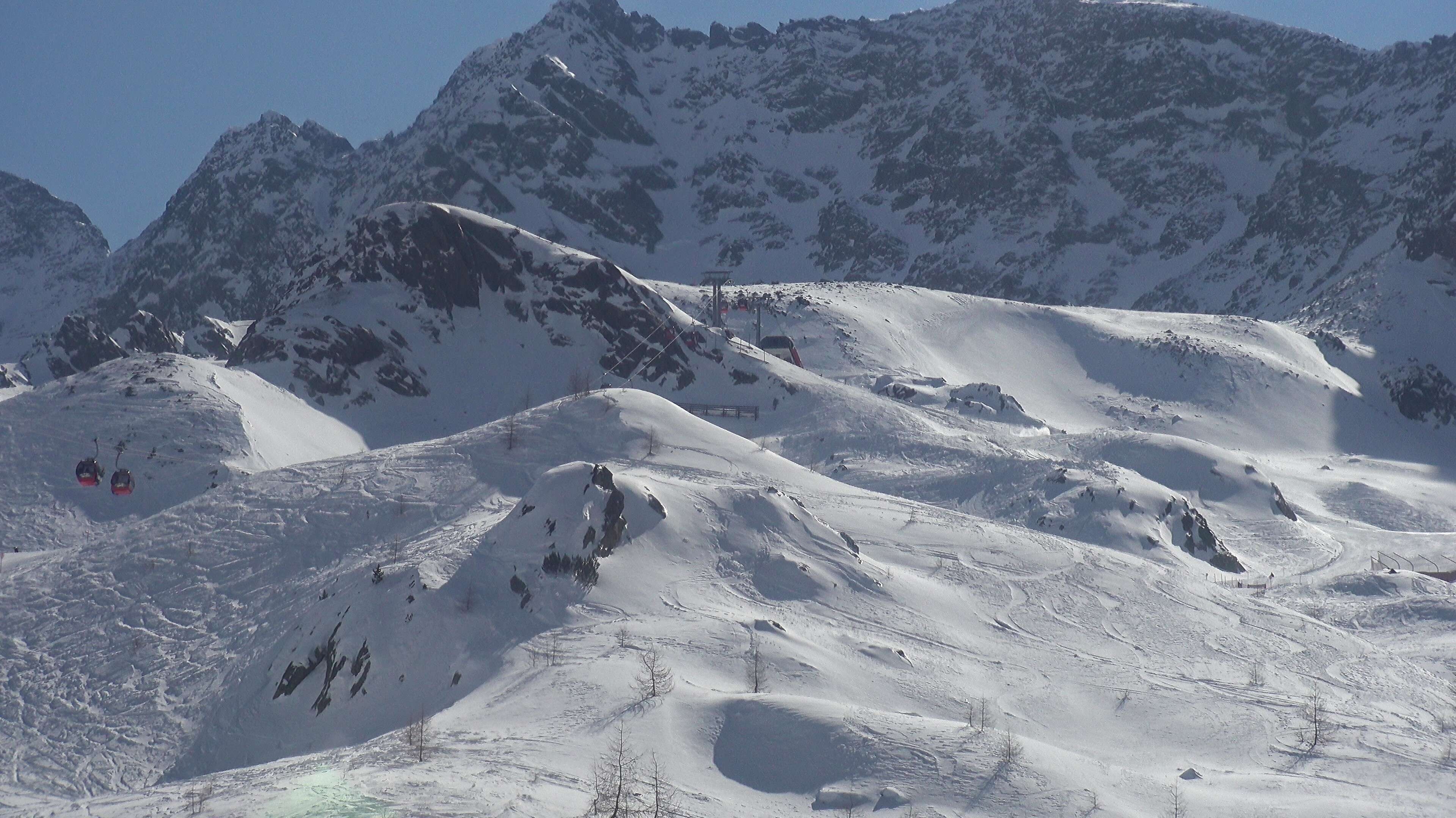 Archived image Webcam Hiking area Klausberg – View towards Klausnock (2.819 m)