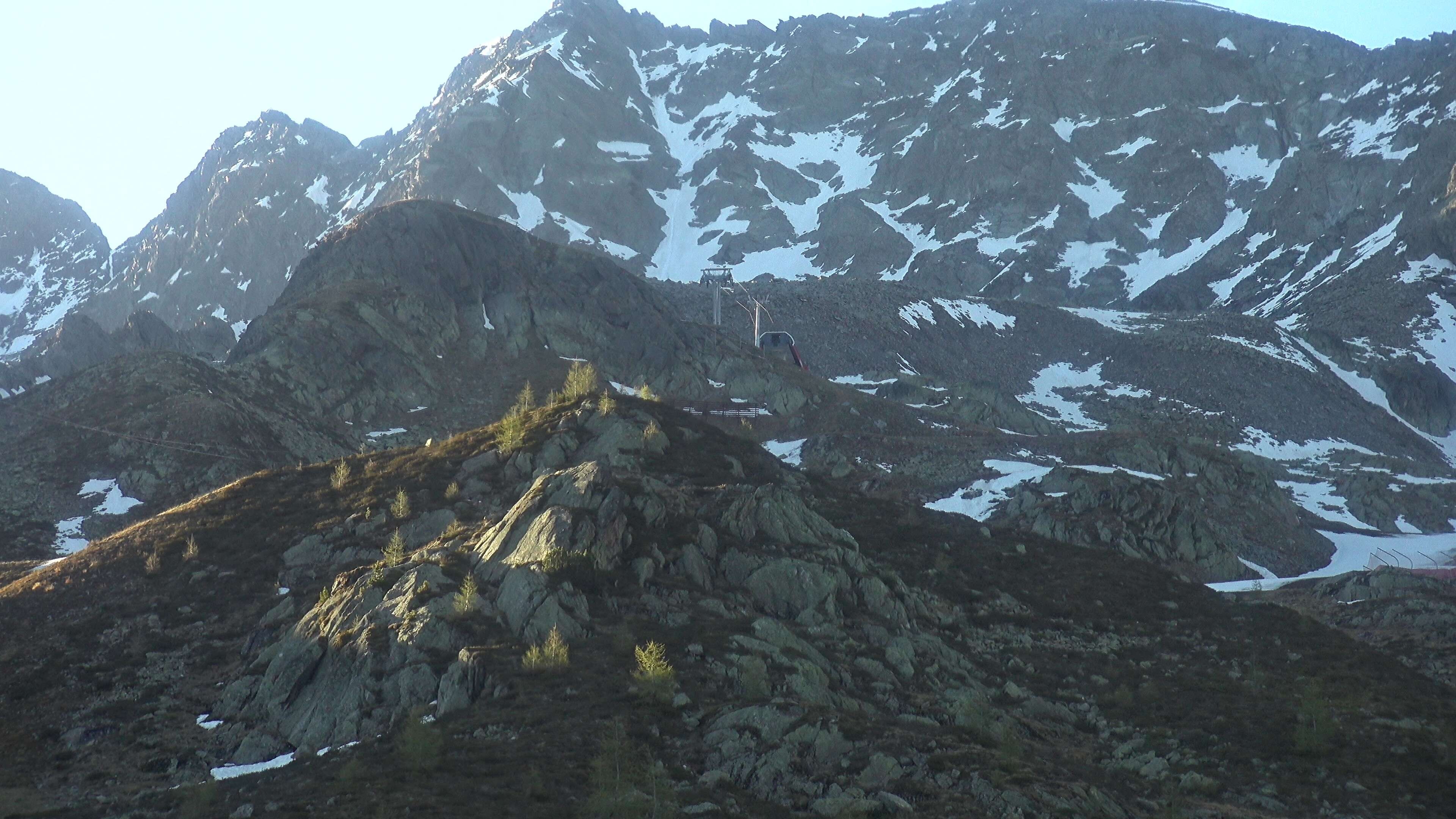 Archived image Webcam Hiking area Klausberg – View towards Klausnock (2.819 m)