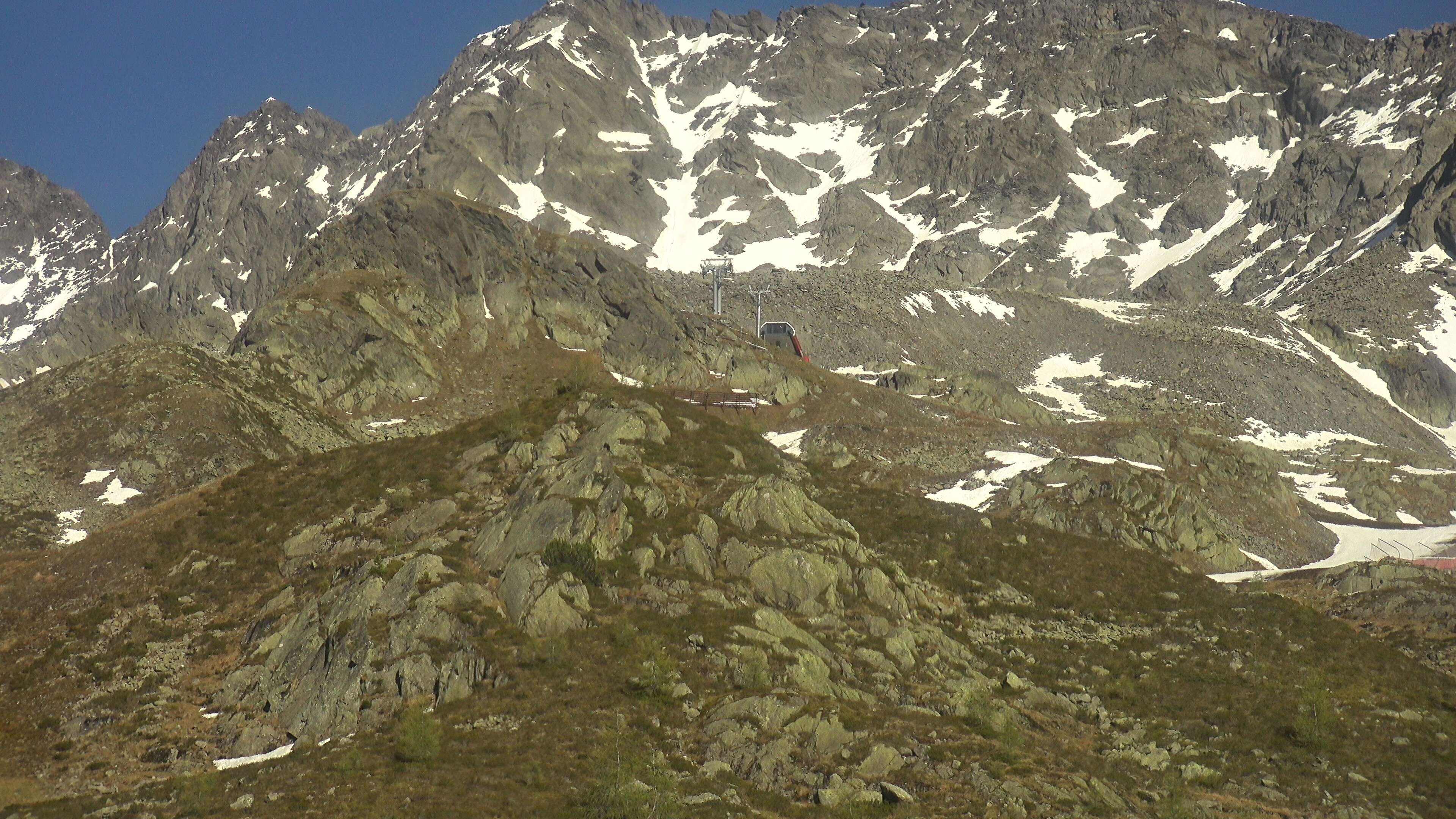 Archived image Webcam Hiking area Klausberg – View towards Klausnock (2.819 m)