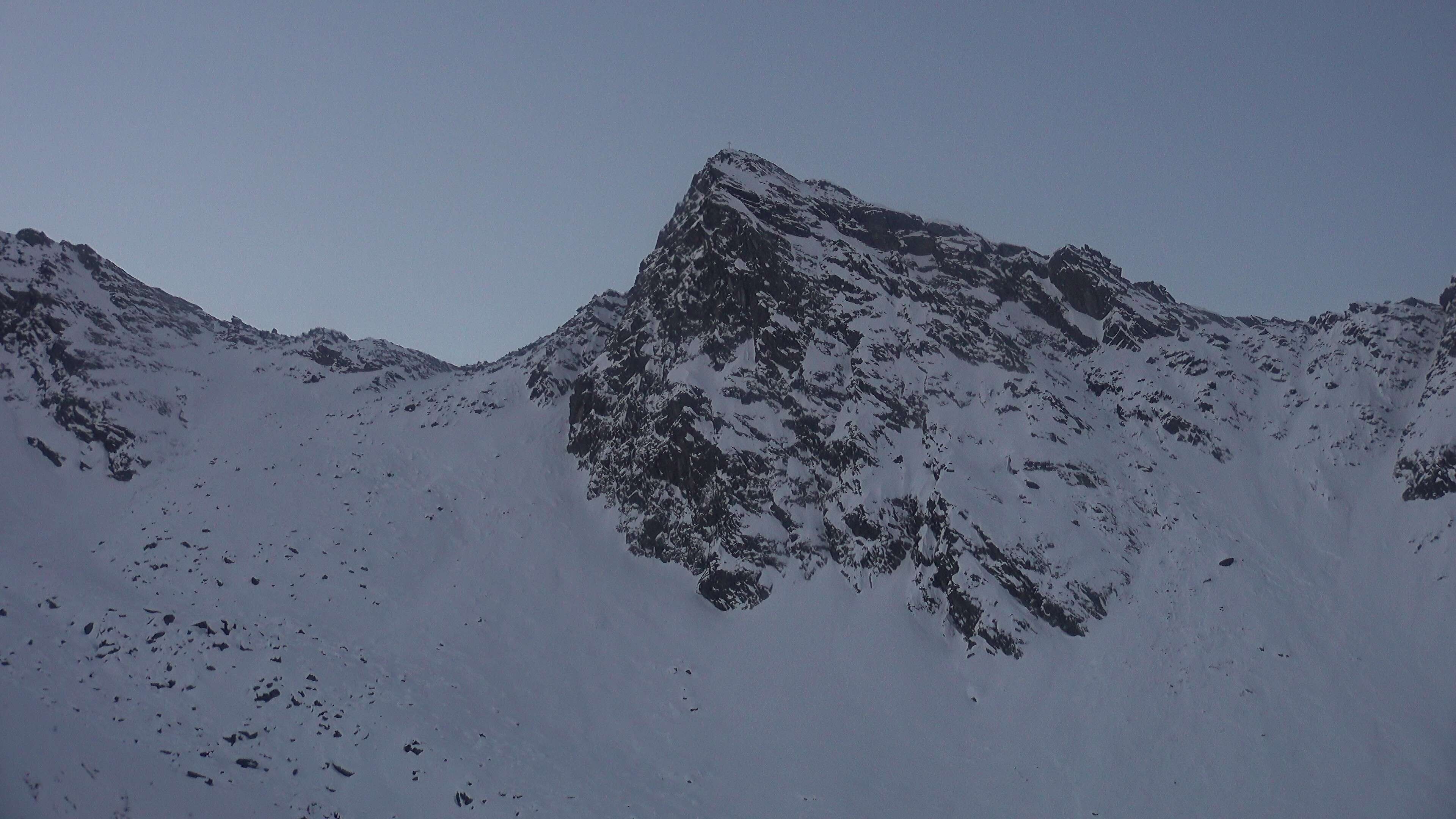 Archived image Webcam View towards mountain Rauchkofel (3,251 m) in South Tyrol
