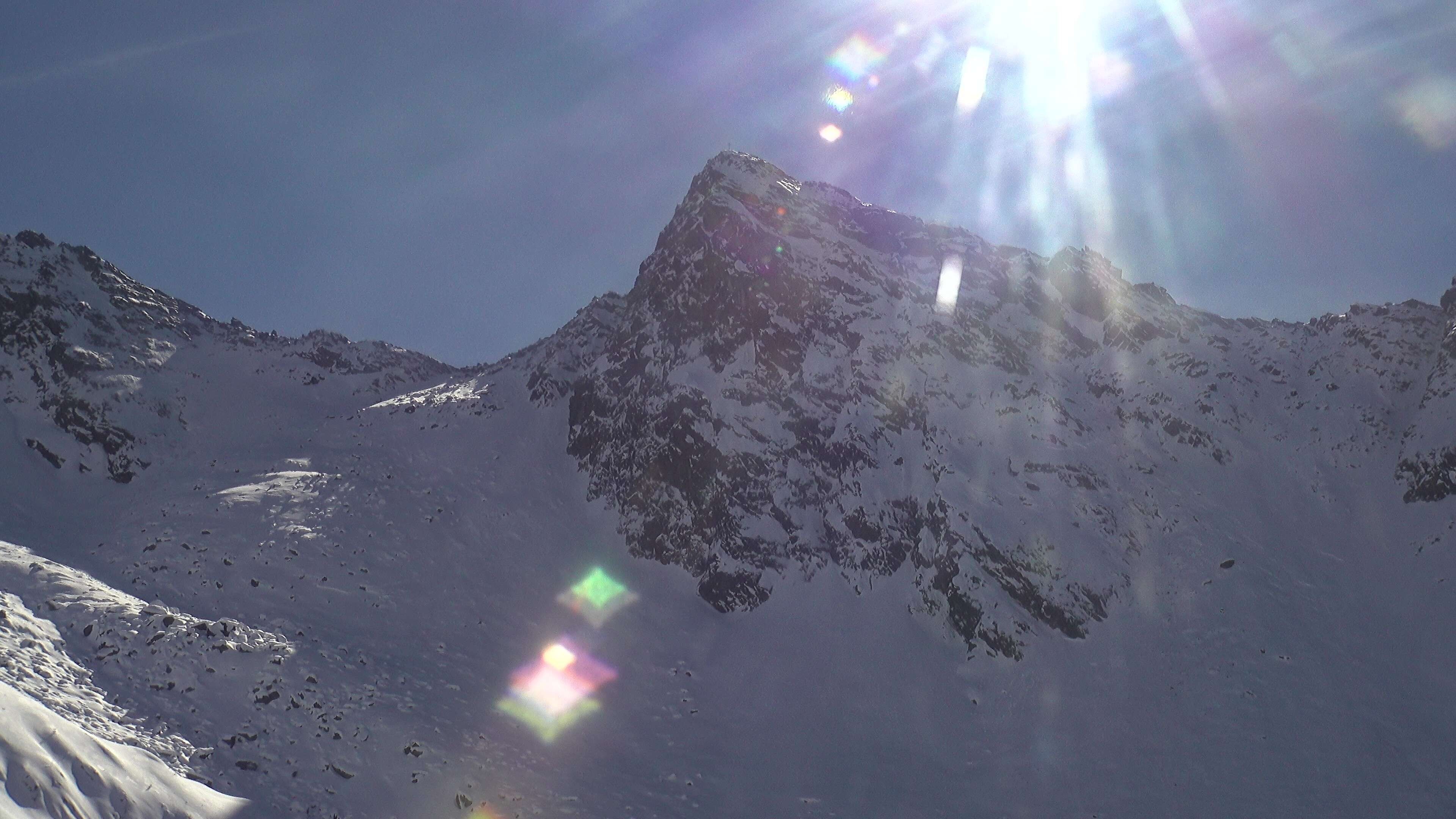 Archived image Webcam View towards mountain Rauchkofel (3,251 m) in South Tyrol