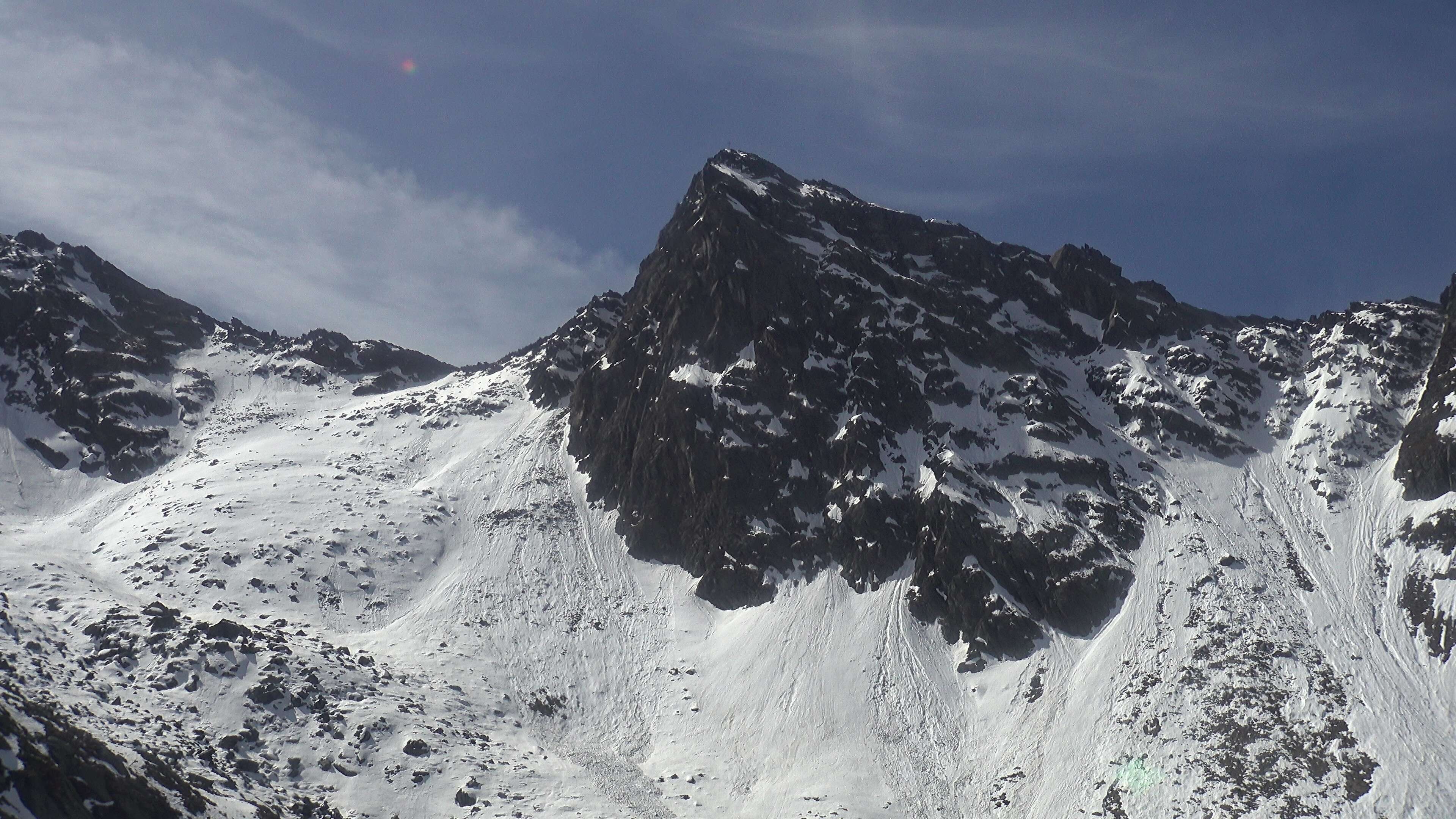 Archived image Webcam View towards mountain Rauchkofel (3,251 m) in South Tyrol