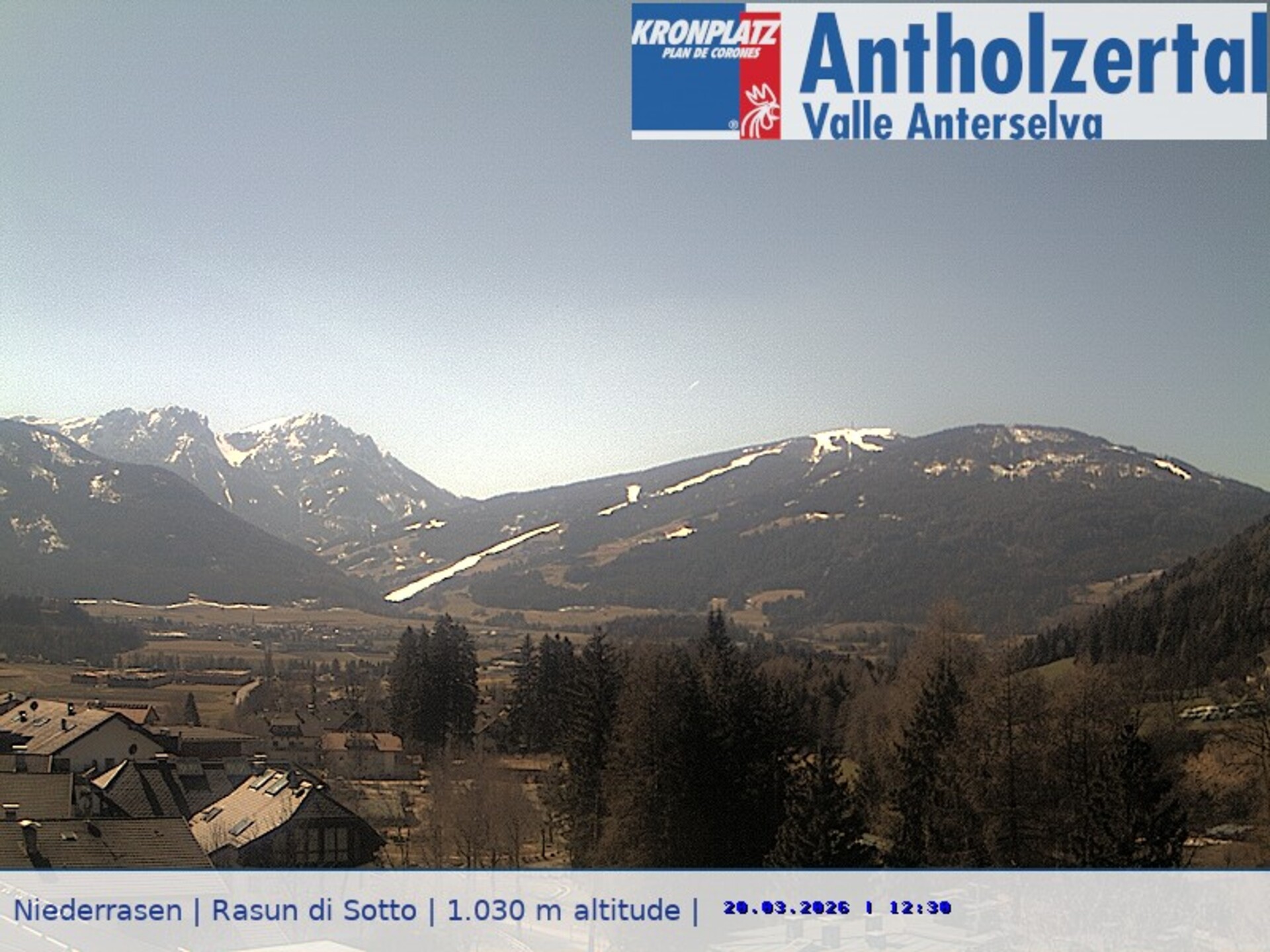 Archived image Webcam View from Rasen-Antholz towards Kronplatz (South Tyrol)