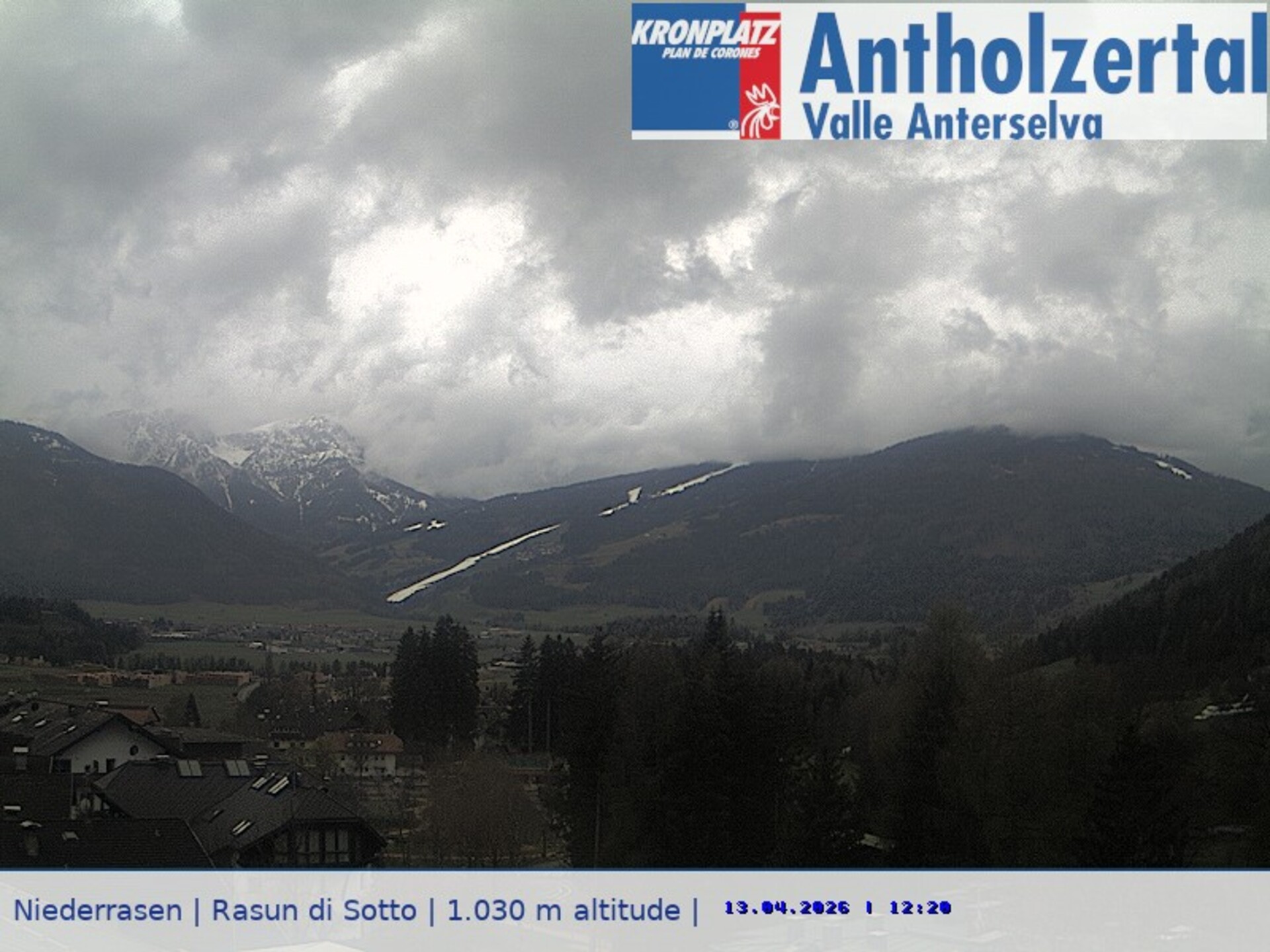 Archived image Webcam View from Rasen-Antholz towards Kronplatz (South Tyrol)