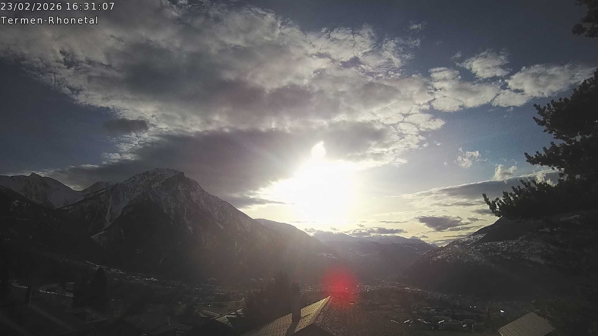 Archiv Foto Webcam Termen: Blick Richtung Süden ins Rhonetal