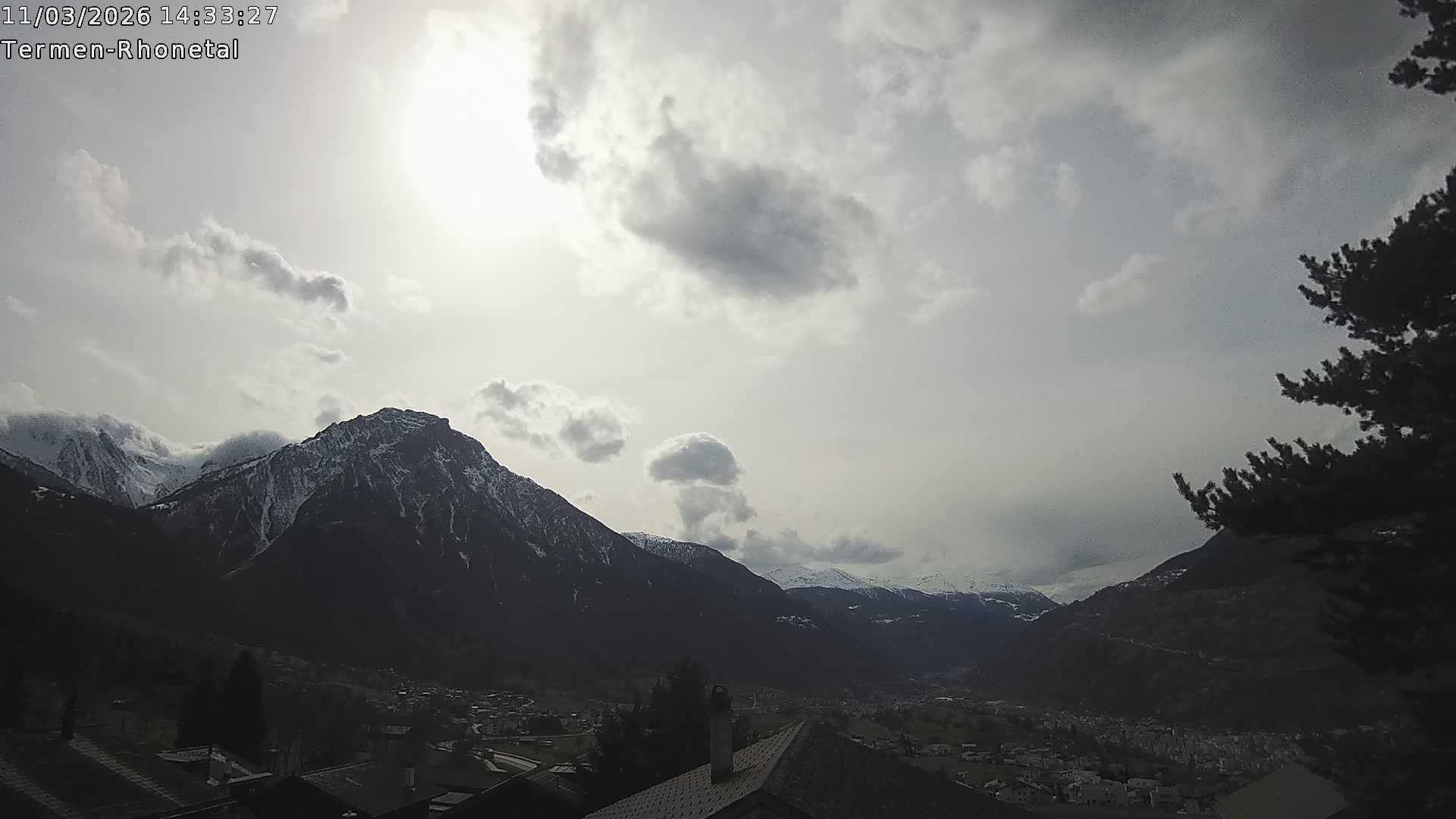 Archiv Foto Webcam Termen: Blick Richtung Süden ins Rhonetal