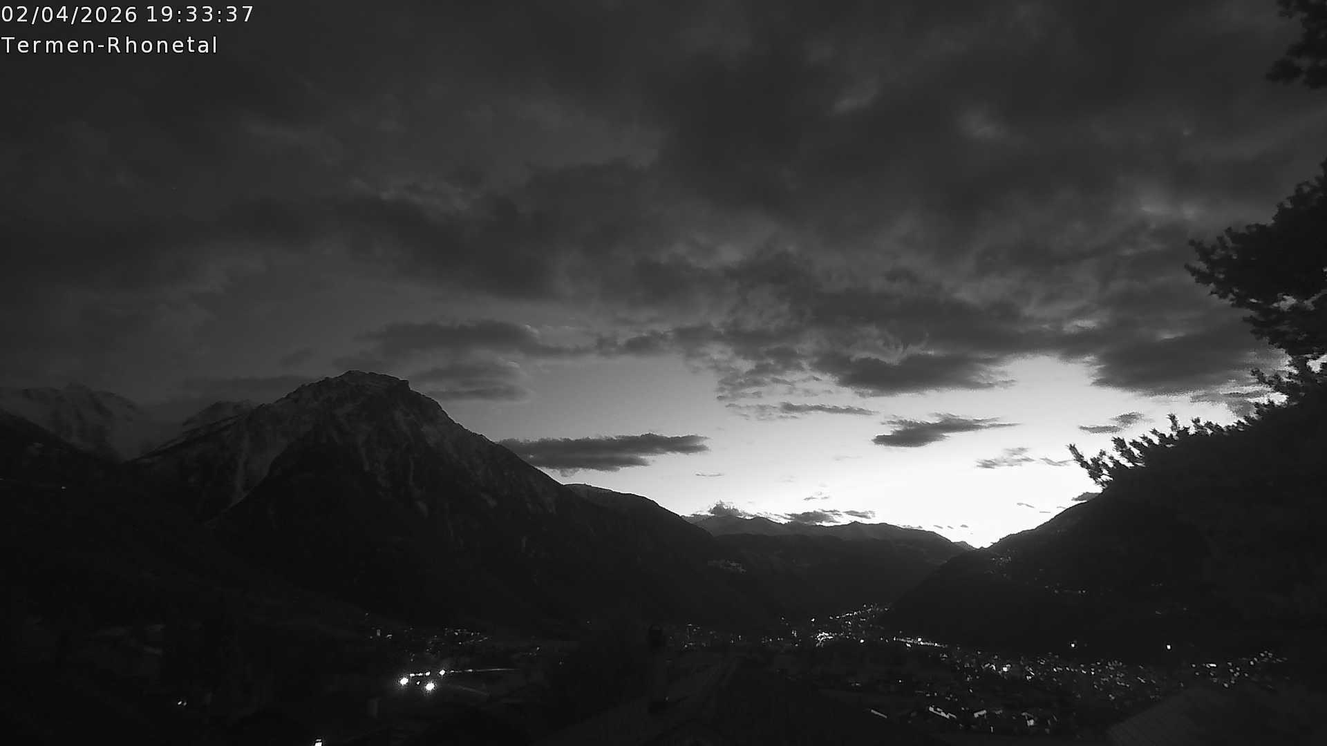 Archiv Foto Webcam Termen: Blick Richtung Süden ins Rhonetal