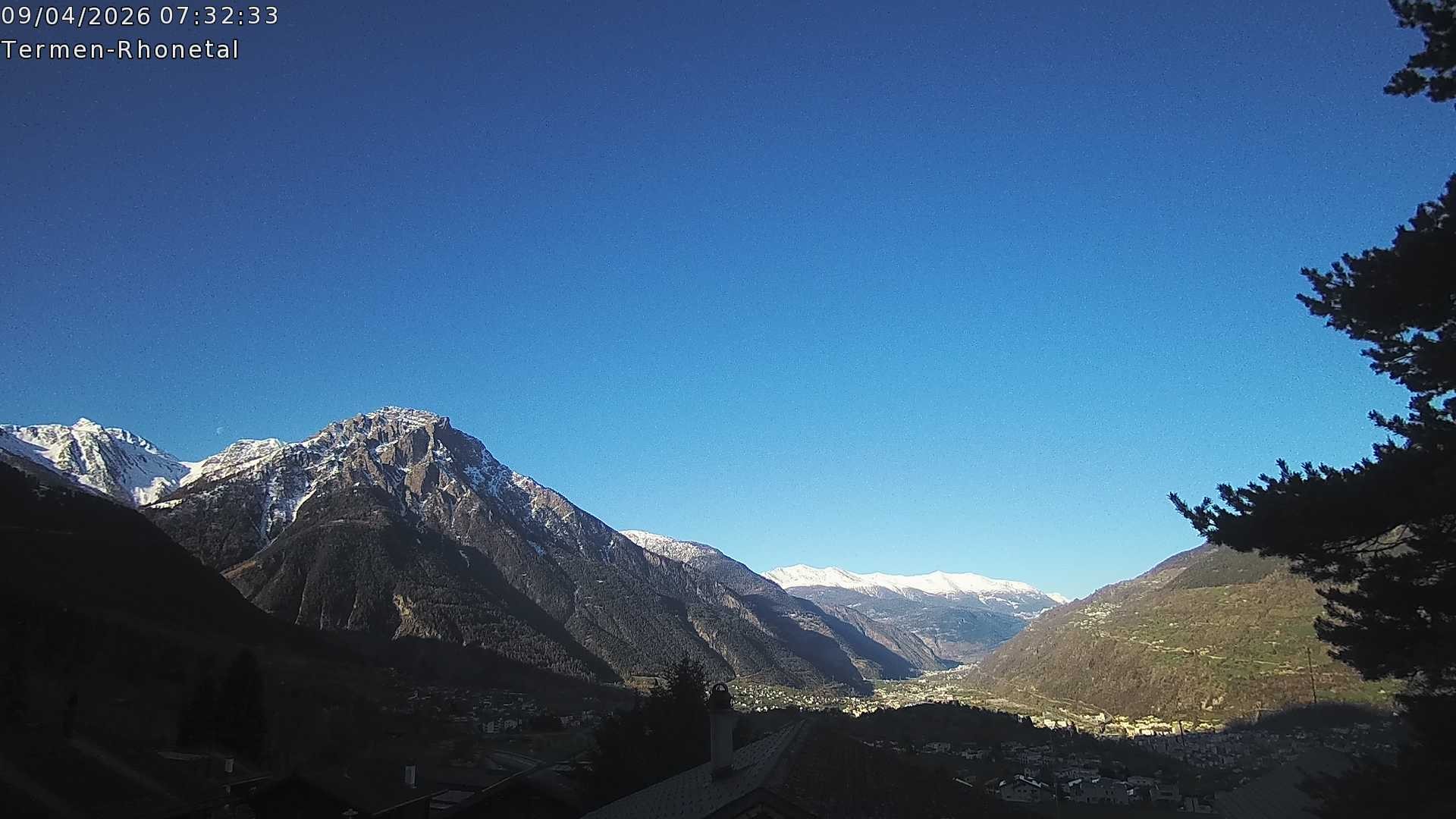 Archiv Foto Webcam Termen: Blick Richtung Süden ins Rhonetal