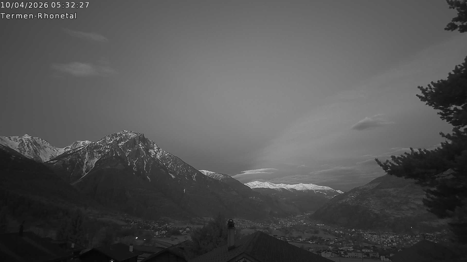 Archiv Foto Webcam Termen: Blick Richtung Süden ins Rhonetal