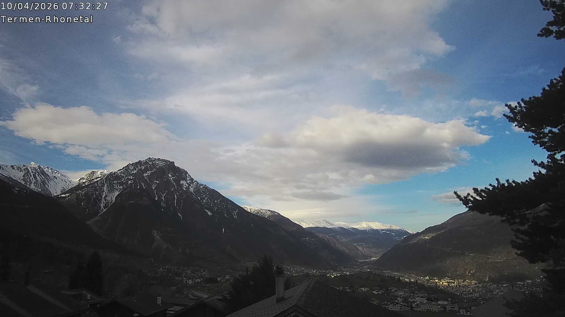 Archiv Foto Webcam Termen: Blick Richtung Süden ins Rhonetal