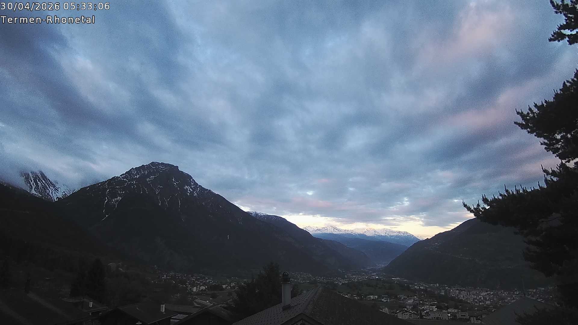 Archiv Foto Webcam Termen: Blick Richtung Süden ins Rhonetal