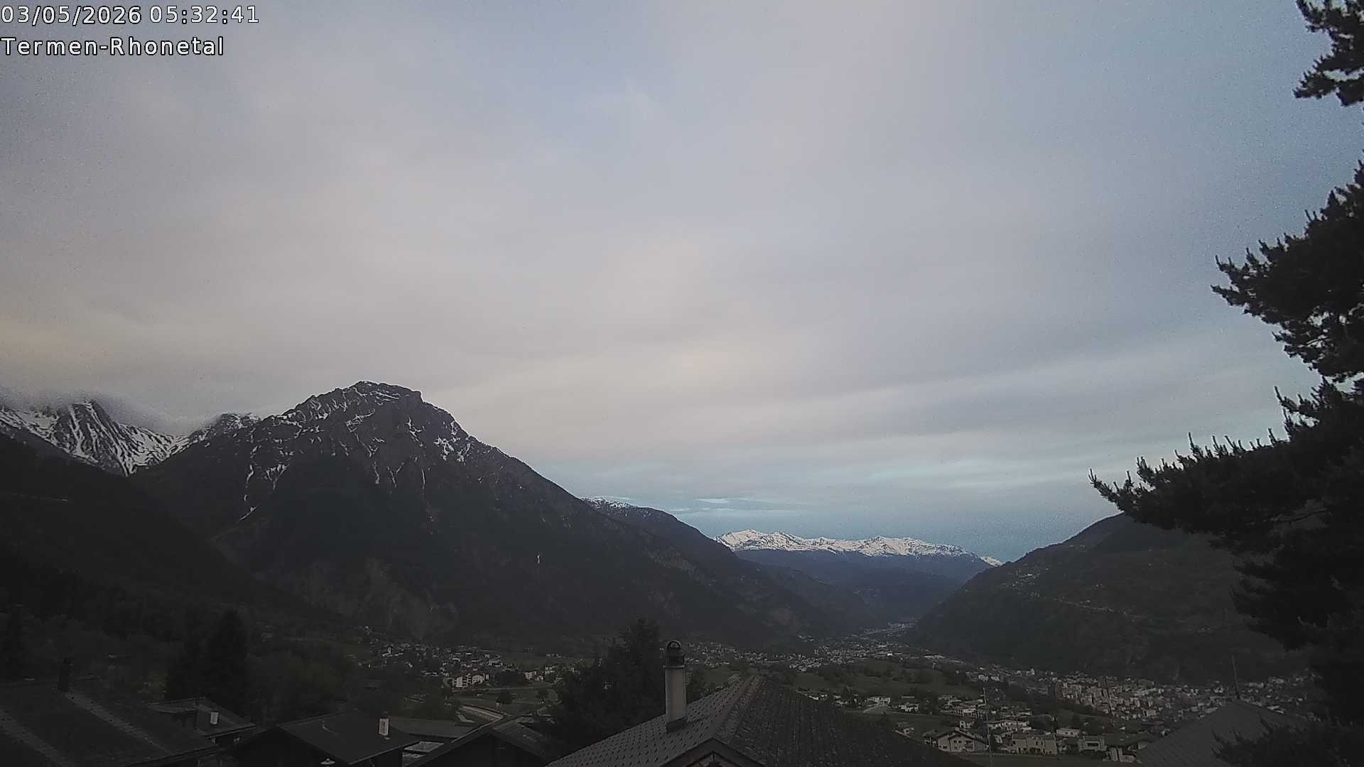 Archiv Foto Webcam Termen: Blick Richtung Süden ins Rhonetal