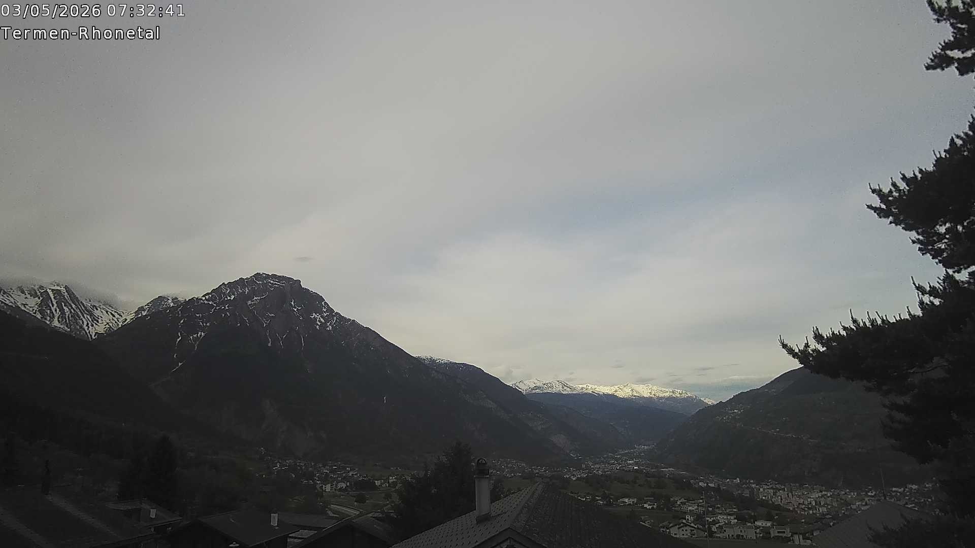 Archiv Foto Webcam Termen: Blick Richtung Süden ins Rhonetal