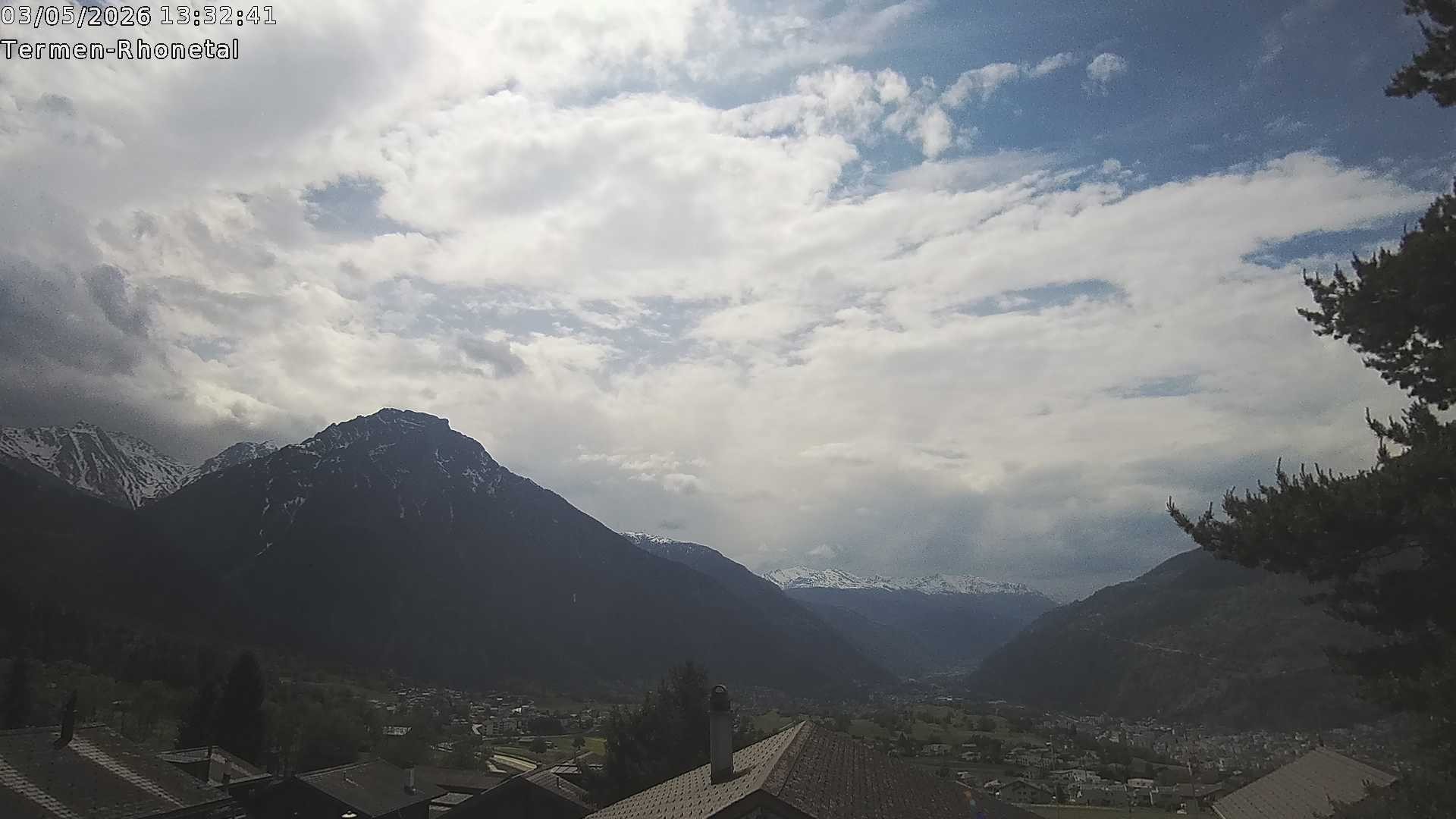 Archiv Foto Webcam Termen: Blick Richtung Süden ins Rhonetal