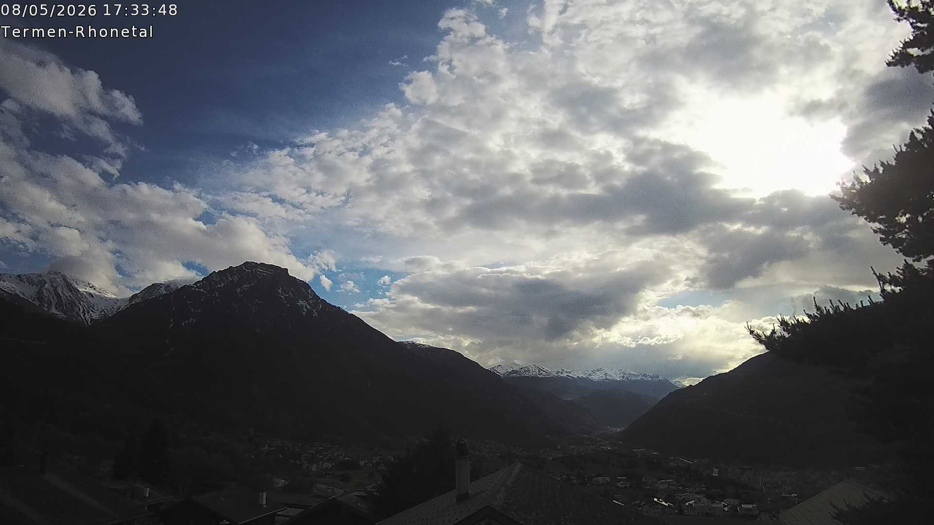 Archiv Foto Webcam Termen: Blick Richtung Süden ins Rhonetal