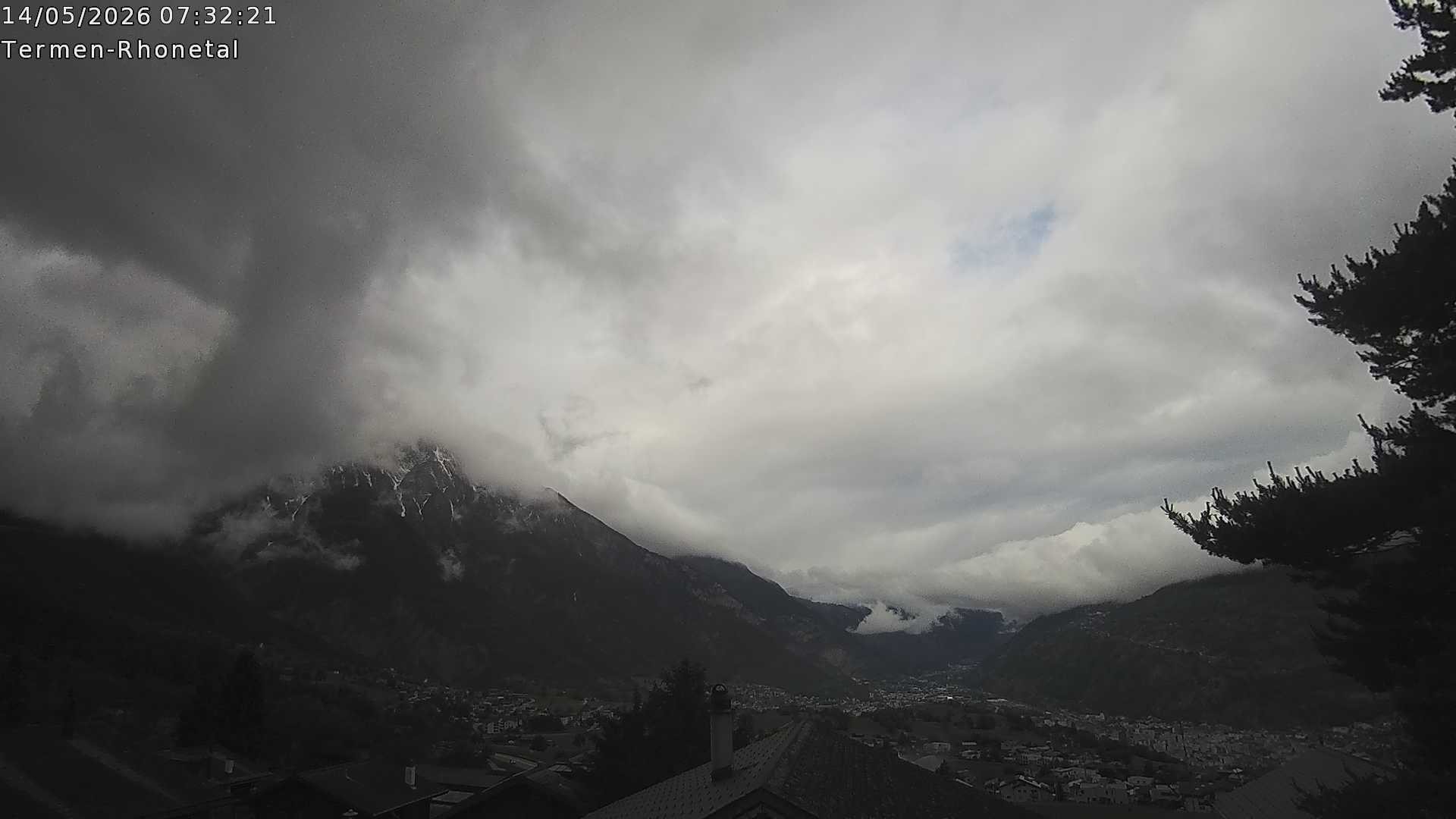 Archiv Foto Webcam Termen: Blick Richtung Süden ins Rhonetal