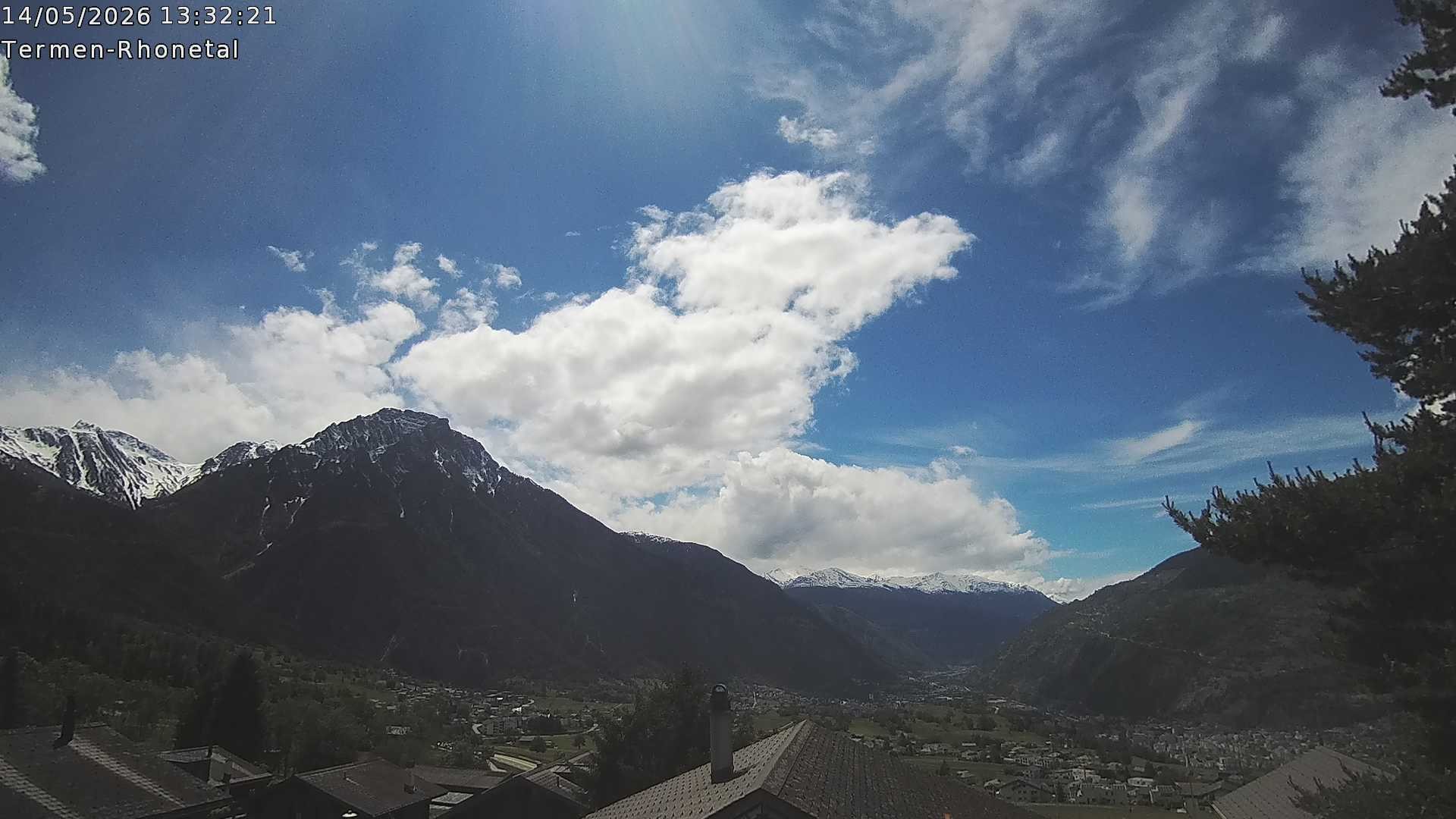 Archiv Foto Webcam Termen: Blick Richtung Süden ins Rhonetal