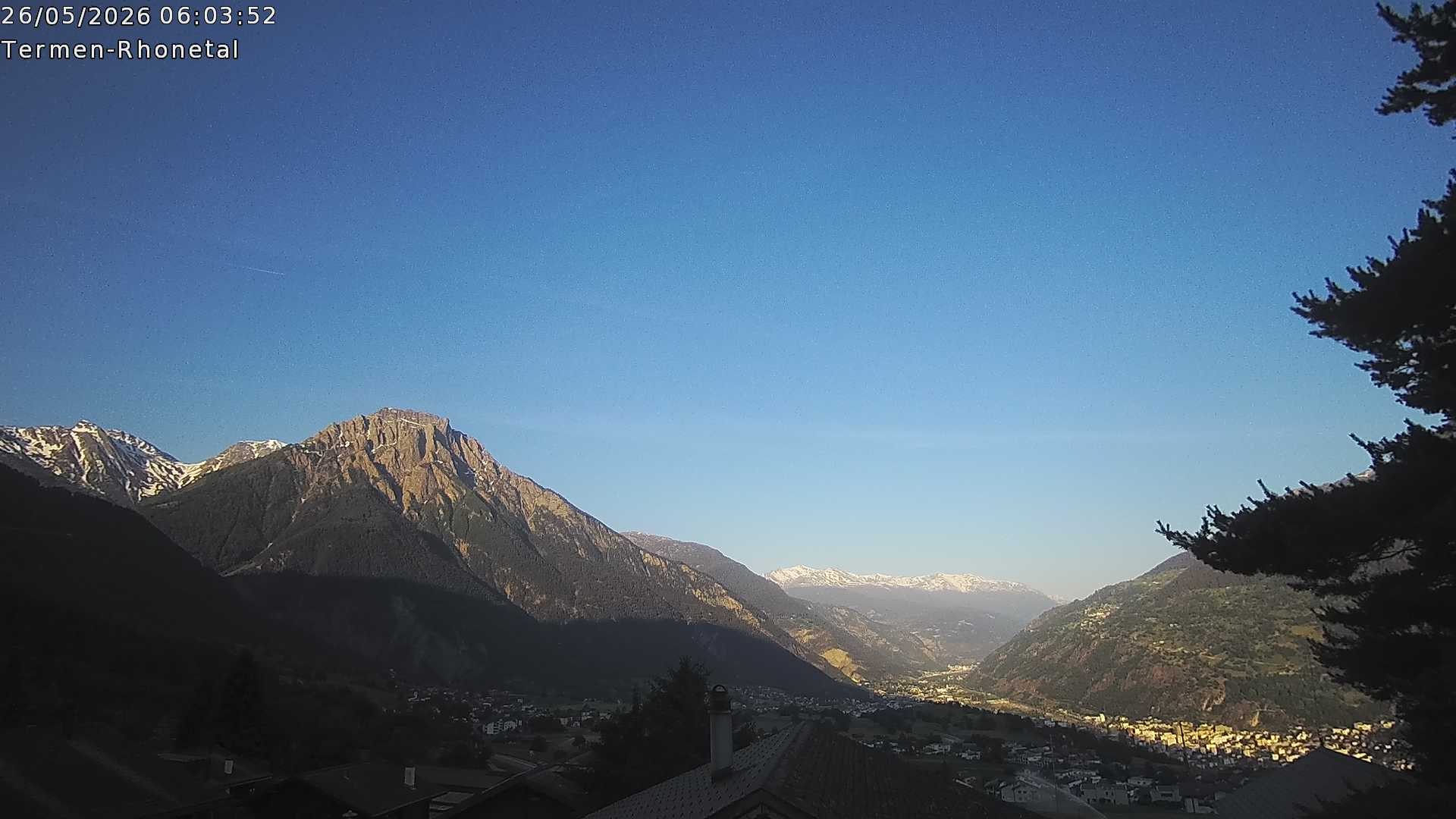 Archiv Foto Webcam Termen: Blick Richtung Süden ins Rhonetal