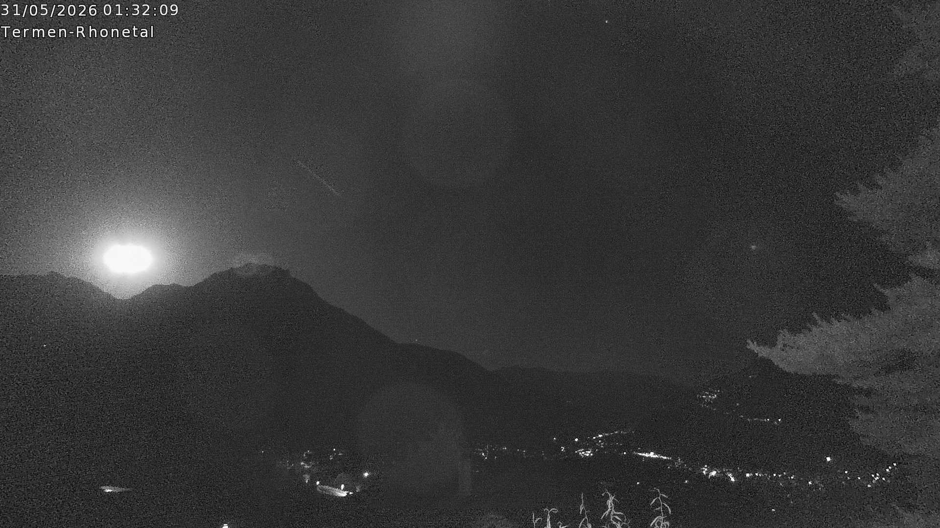 Archiv Foto Webcam Termen: Blick Richtung Süden ins Rhonetal