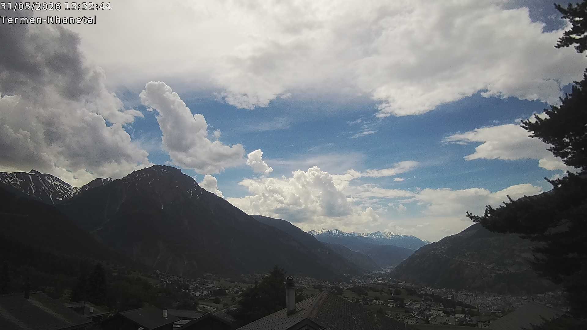 Archiv Foto Webcam Termen: Blick Richtung Süden ins Rhonetal