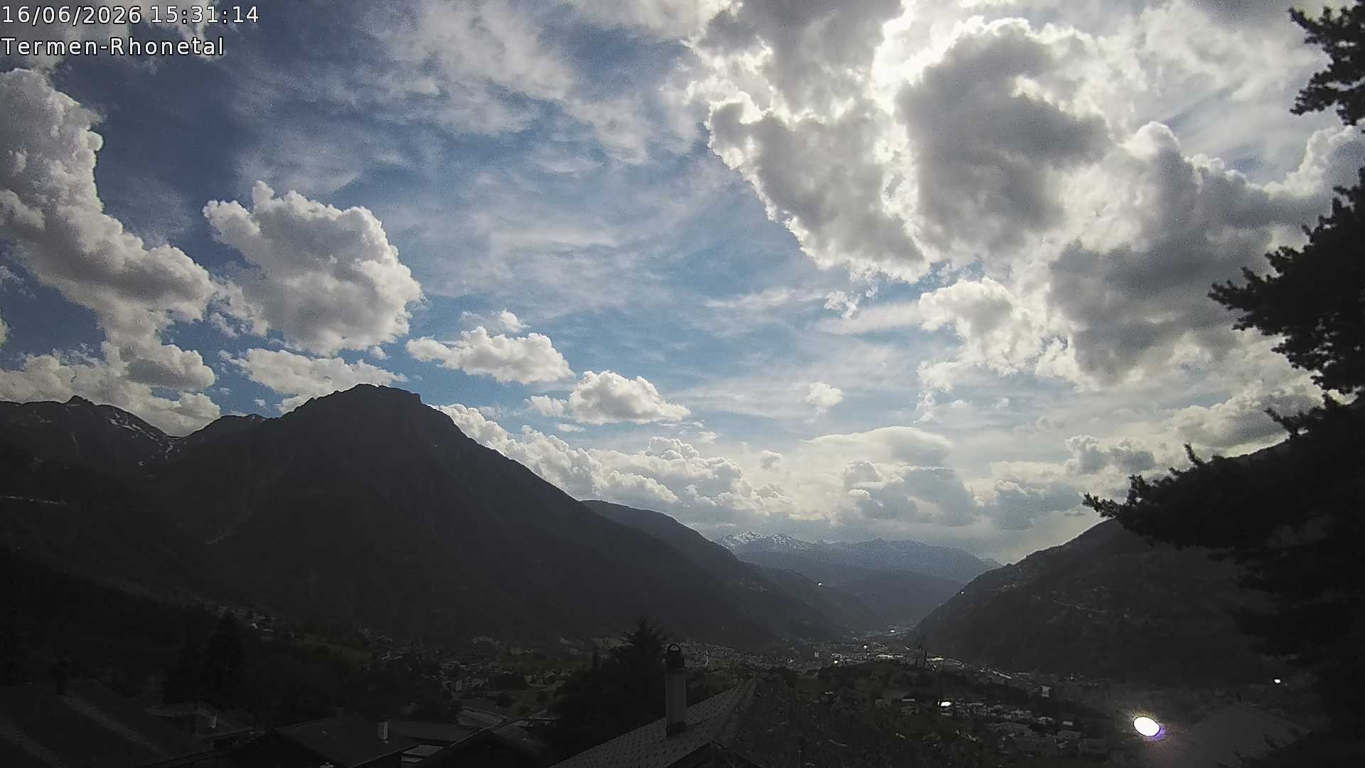 Archiv Foto Webcam Termen: Blick Richtung Süden ins Rhonetal