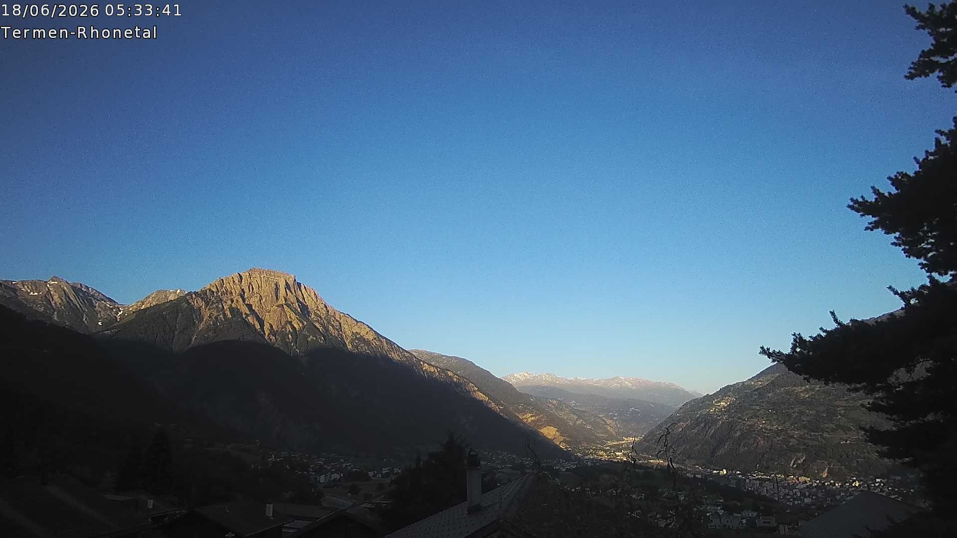 Archiv Foto Webcam Termen: Blick Richtung Süden ins Rhonetal