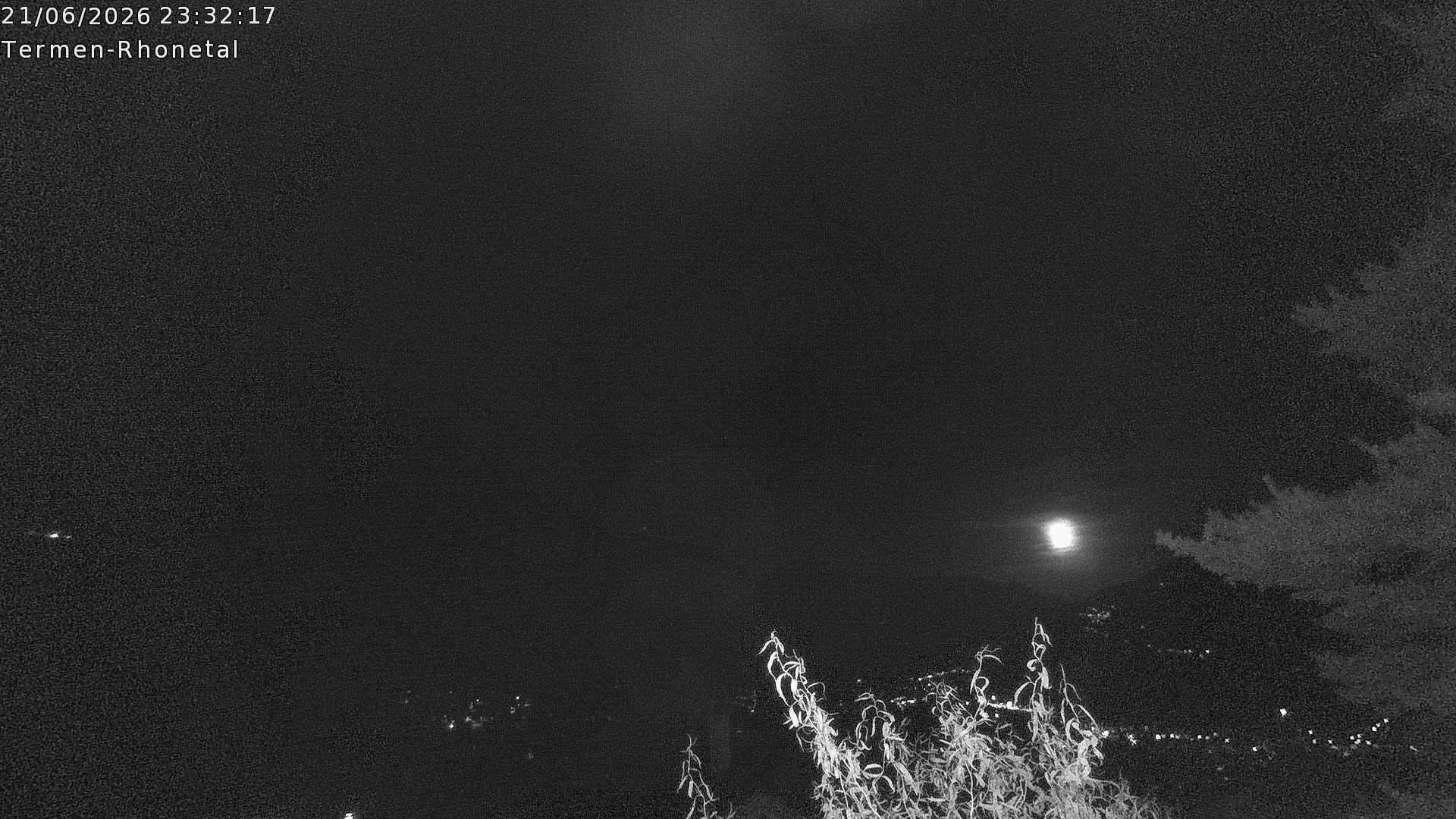 Archiv Foto Webcam Termen: Blick Richtung Süden ins Rhonetal