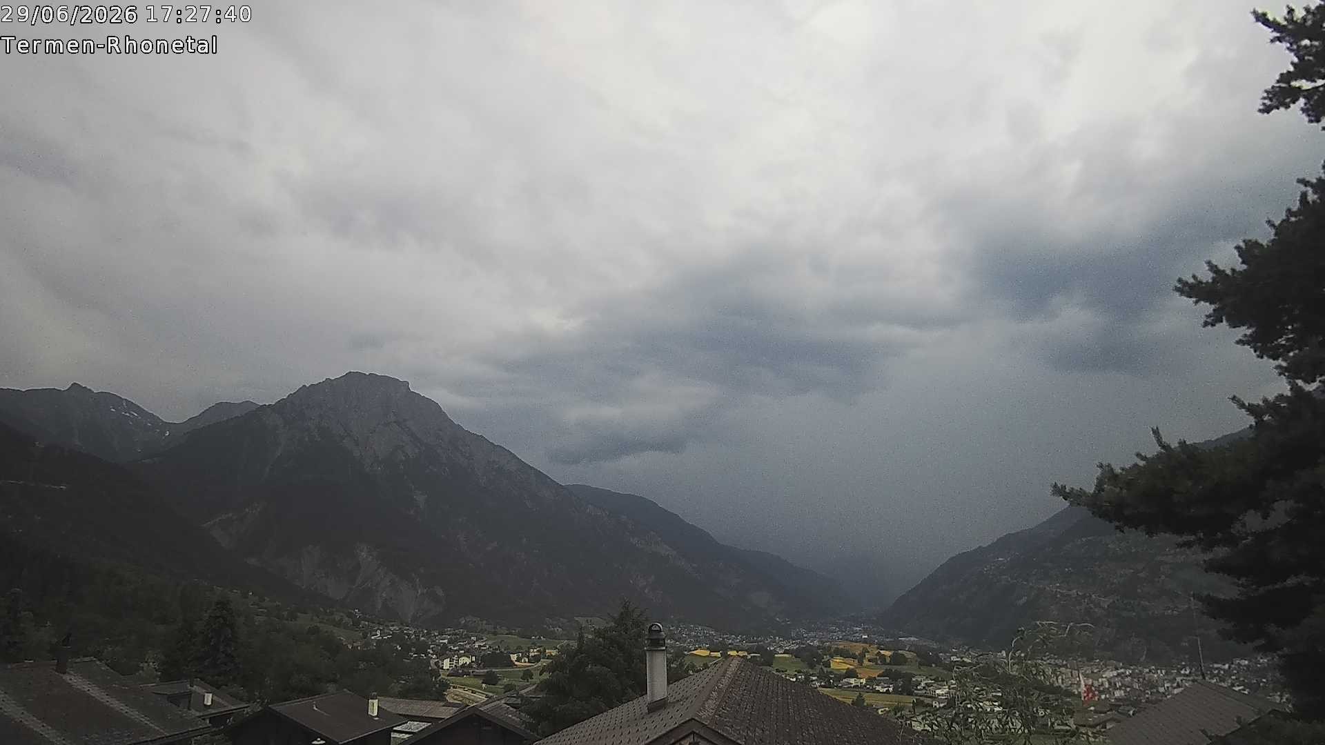 Archiv Foto Webcam Termen: Blick Richtung Süden ins Rhonetal