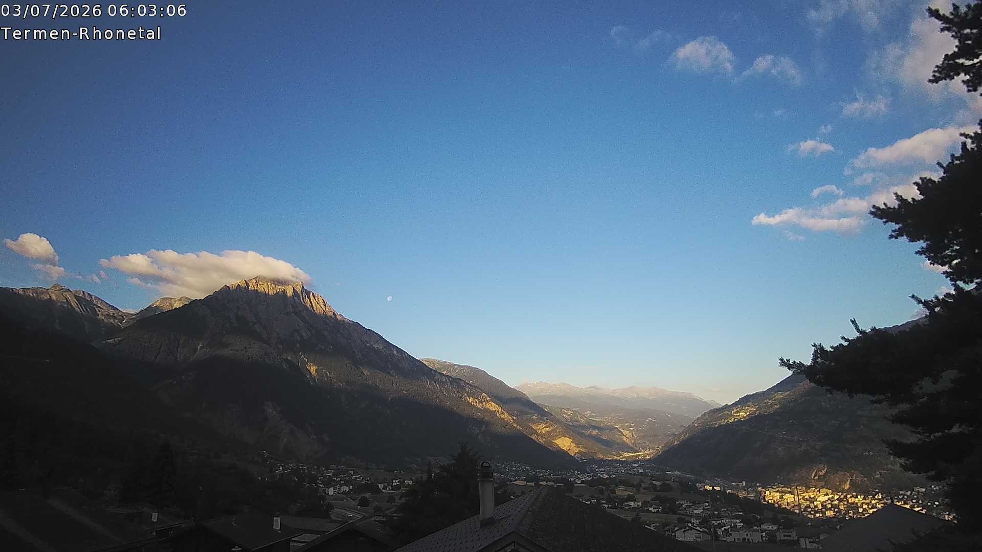 Archiv Foto Webcam Termen: Blick Richtung Süden ins Rhonetal