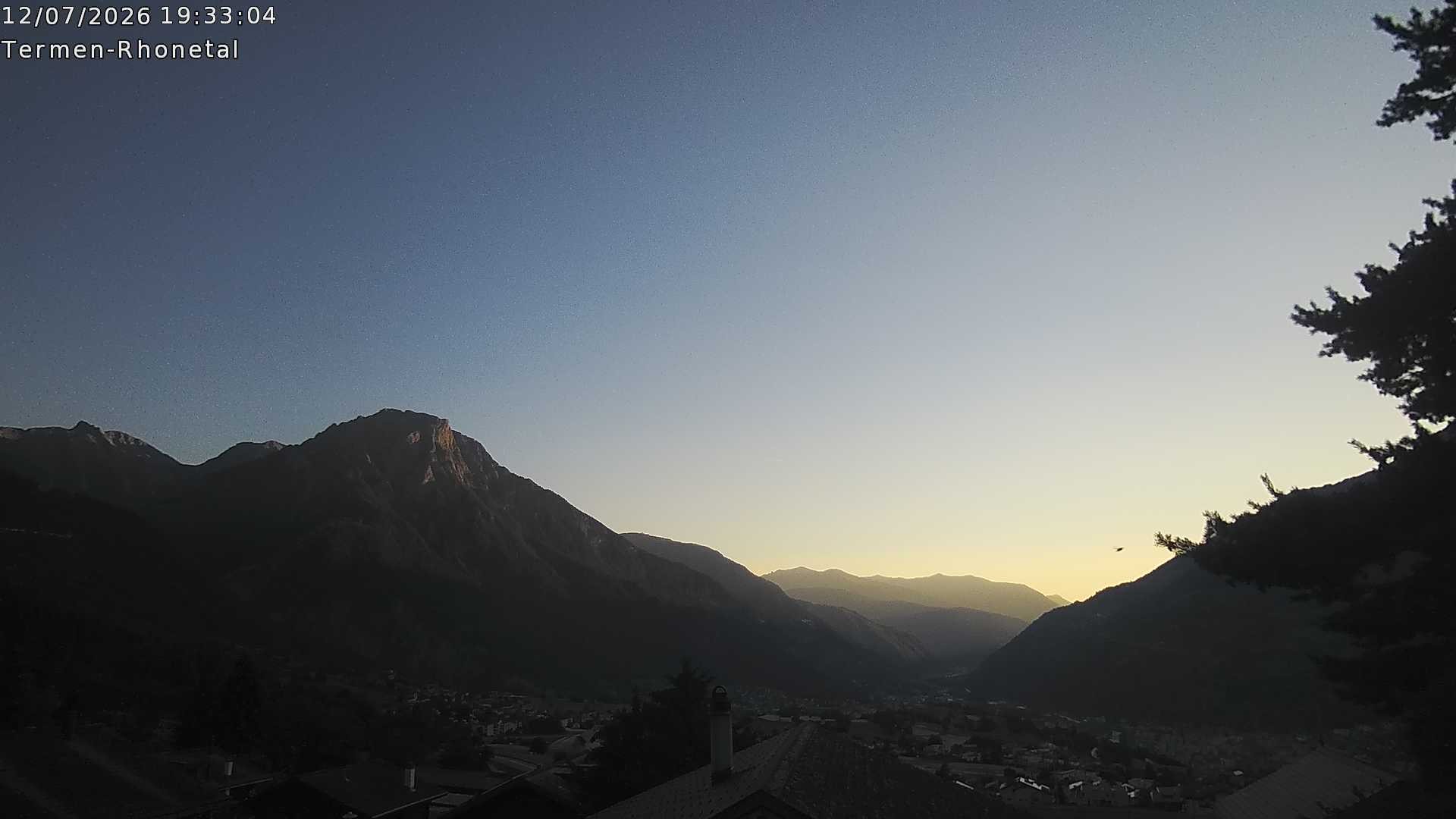Archiv Foto Webcam Termen: Blick Richtung Süden ins Rhonetal