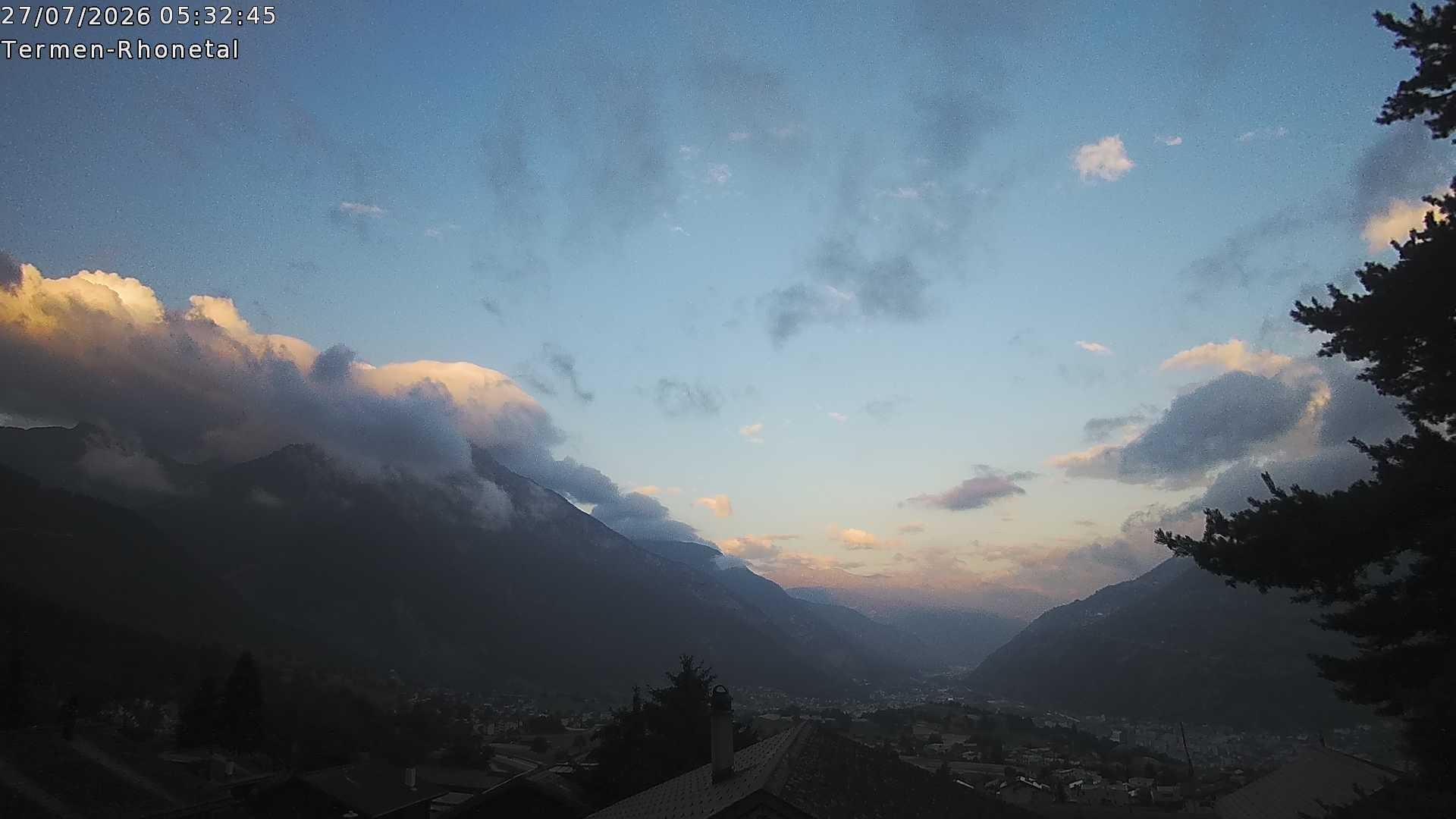 Archiv Foto Webcam Termen: Blick Richtung Süden ins Rhonetal