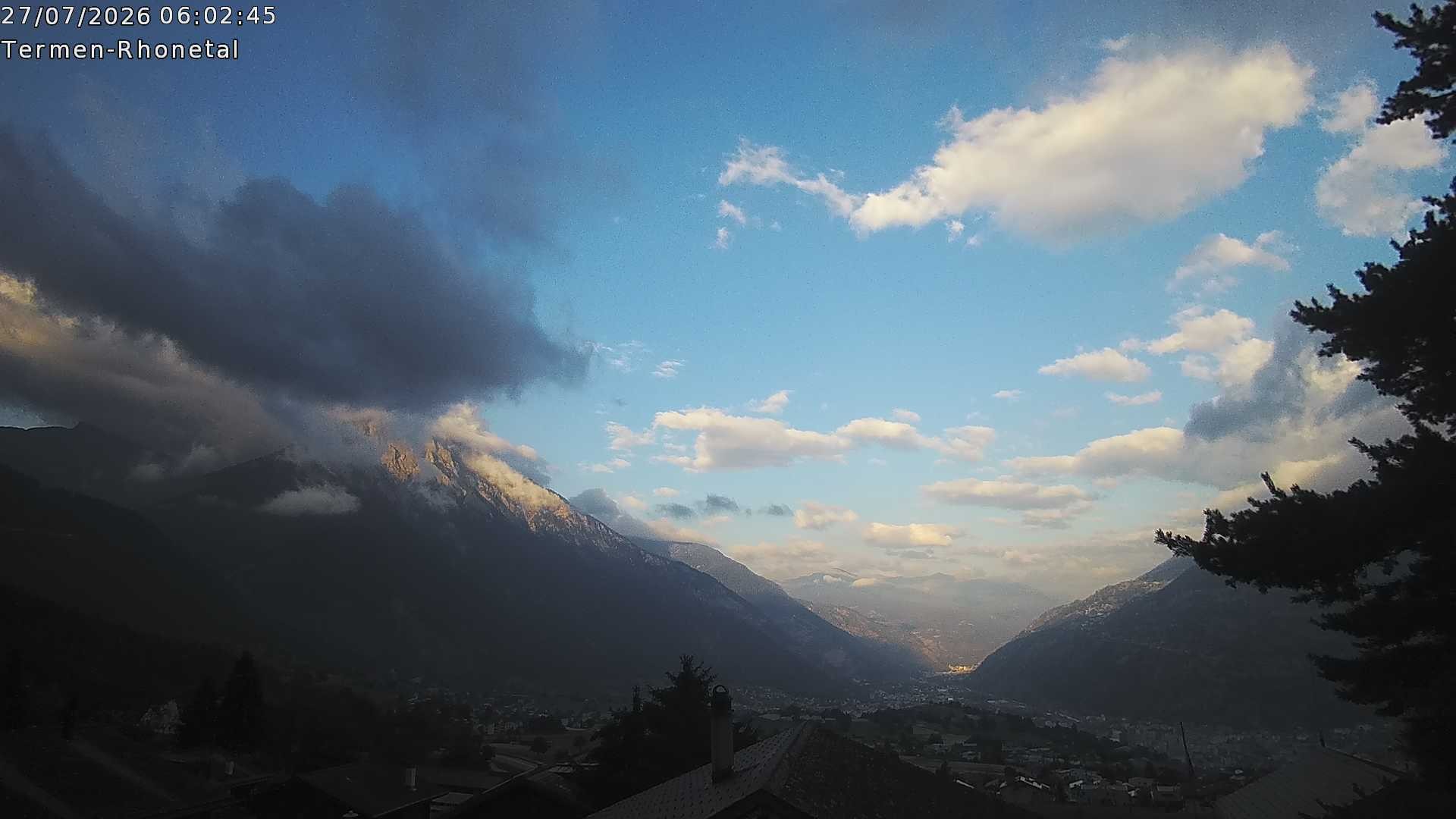 Archiv Foto Webcam Termen: Blick Richtung Süden ins Rhonetal