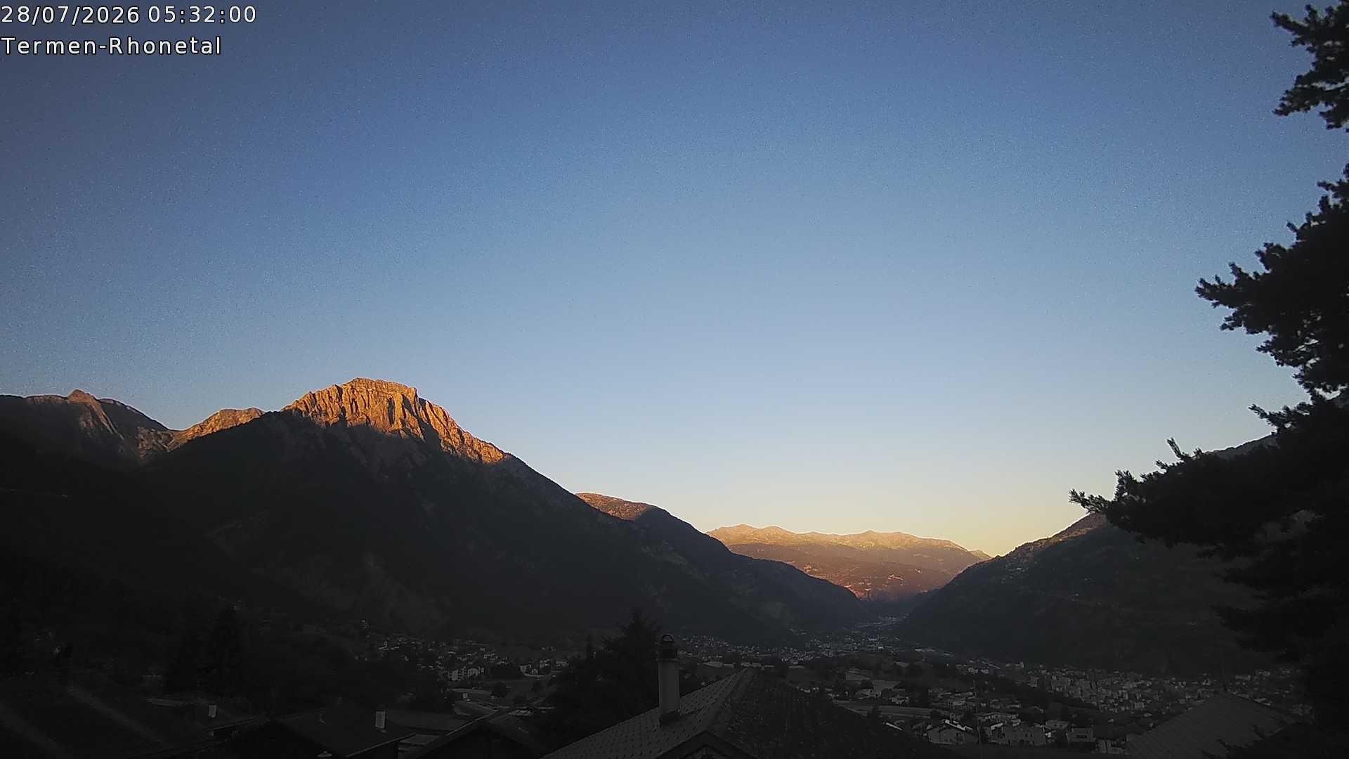 Archiv Foto Webcam Termen: Blick Richtung Süden ins Rhonetal