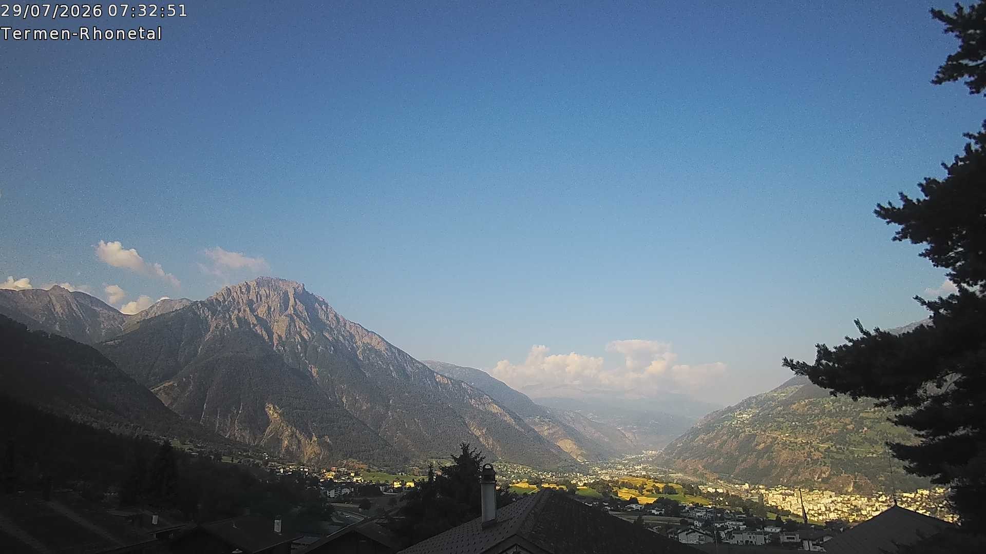 Archiv Foto Webcam Termen: Blick Richtung Süden ins Rhonetal