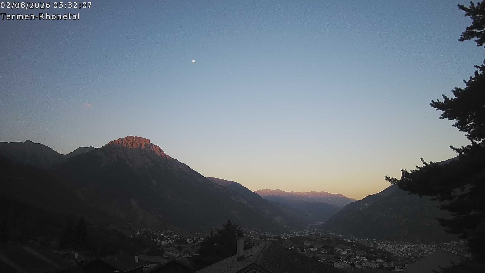 Archiv Foto Webcam Termen: Blick Richtung Süden ins Rhonetal