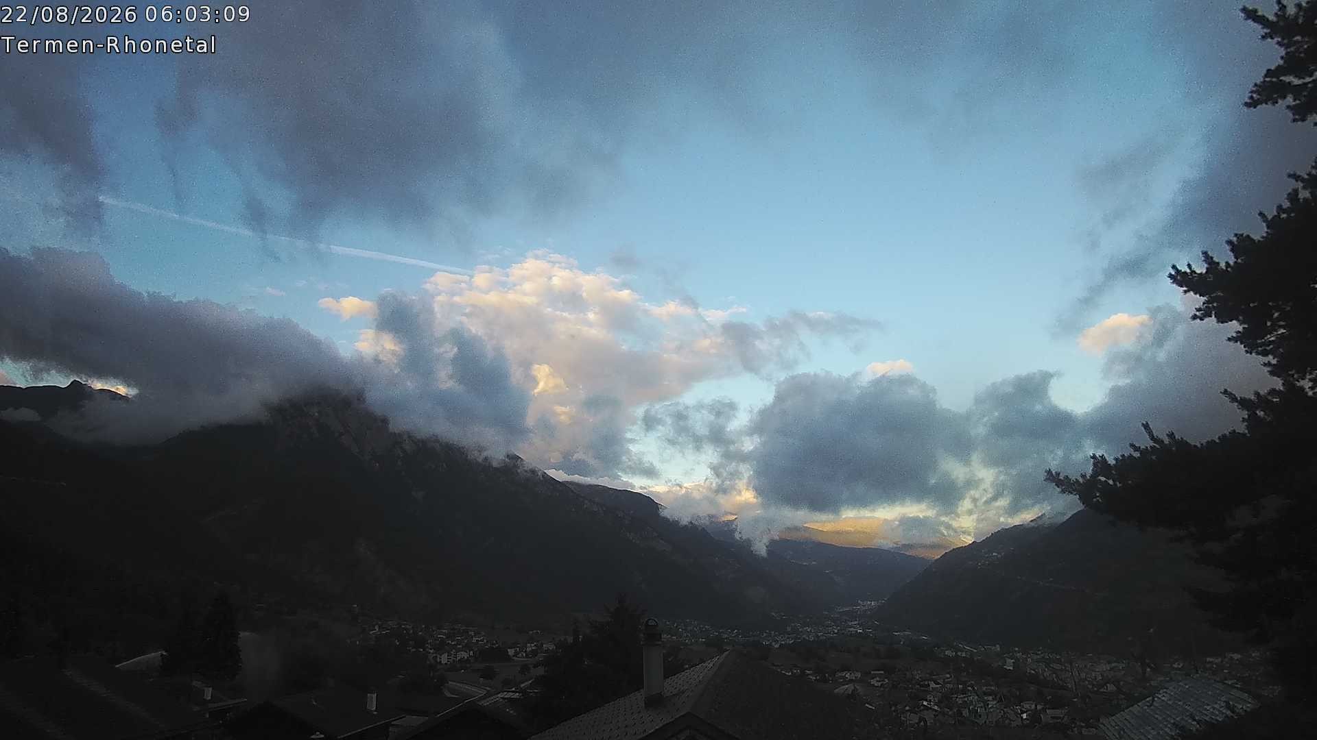 Archiv Foto Webcam Termen: Blick Richtung Süden ins Rhonetal