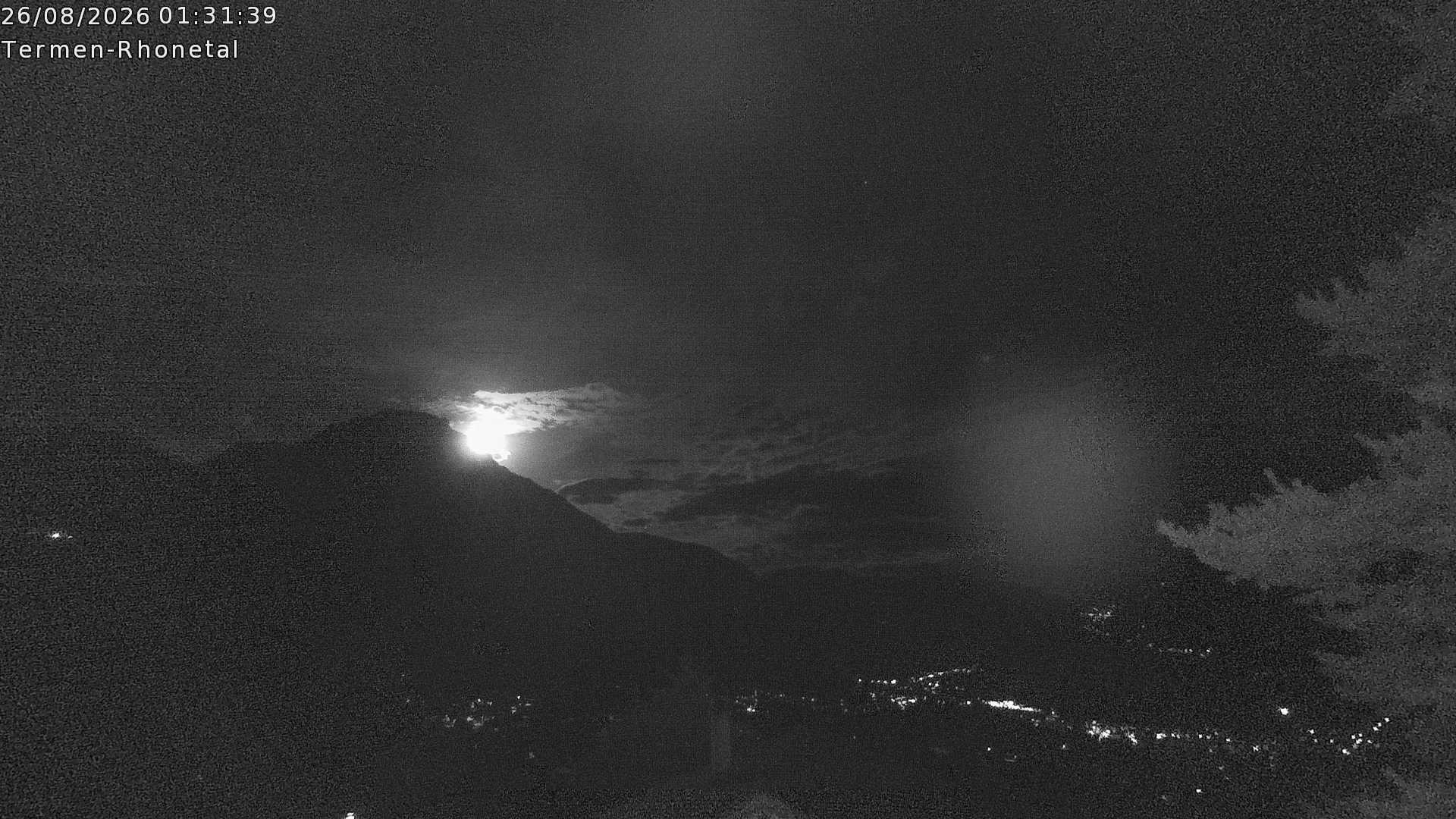Archiv Foto Webcam Termen: Blick Richtung Süden ins Rhonetal