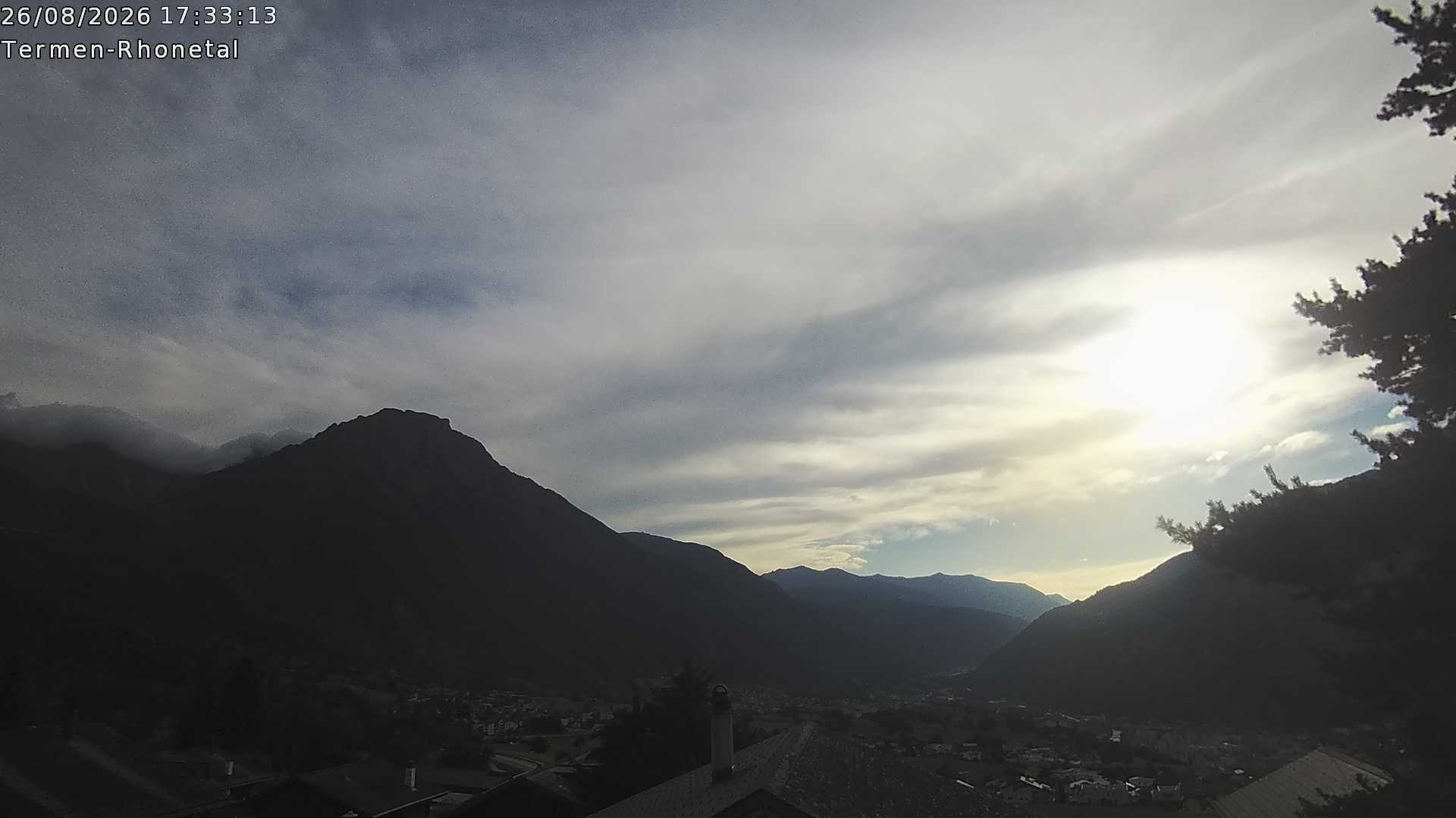 Archiv Foto Webcam Termen: Blick Richtung Süden ins Rhonetal