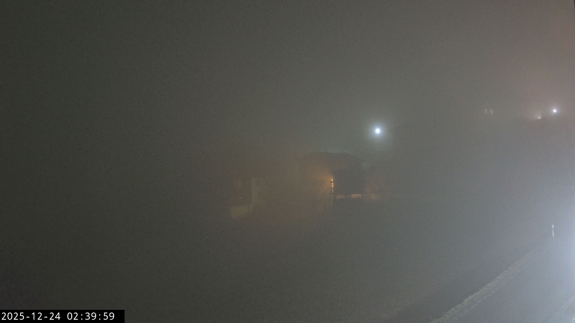 Archiv Foto Webcam Dorfansicht Ernen mit Kirche