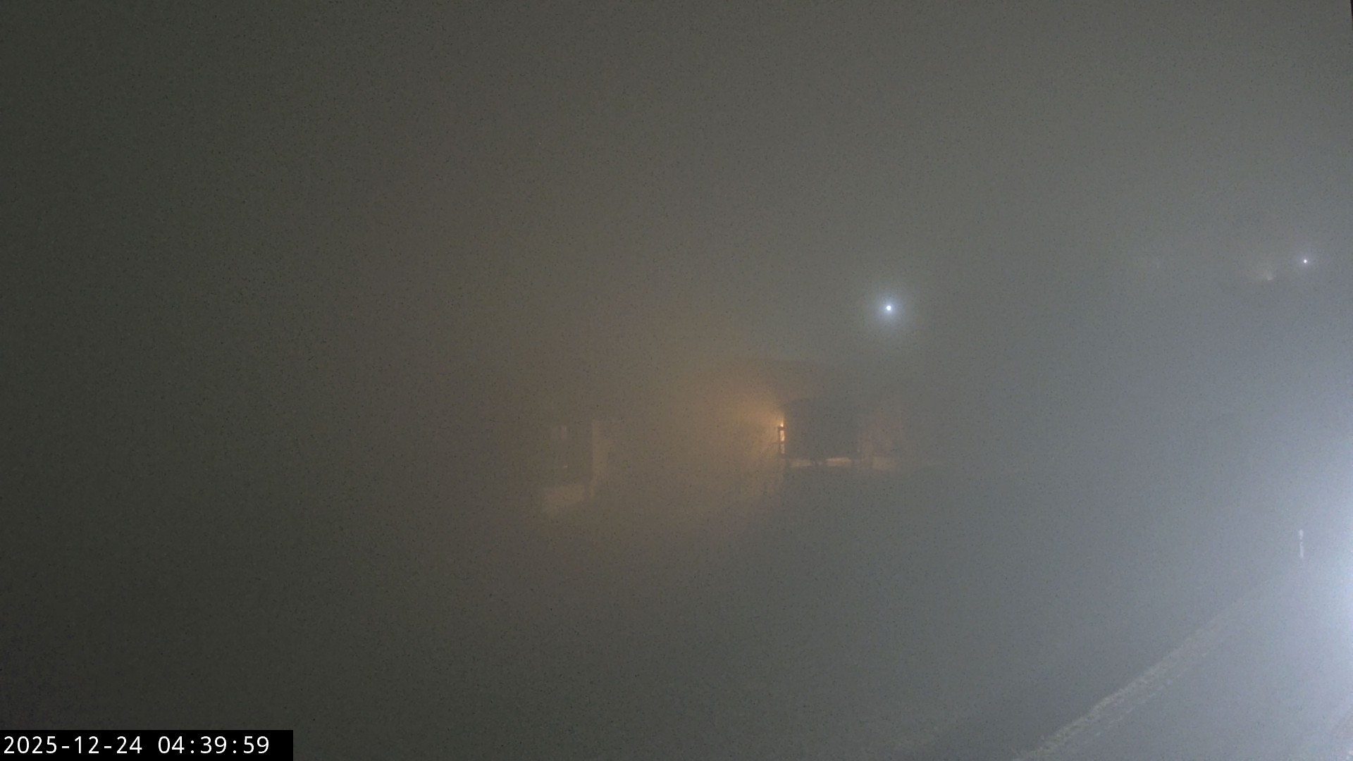 Archiv Foto Webcam Dorfansicht Ernen mit Kirche