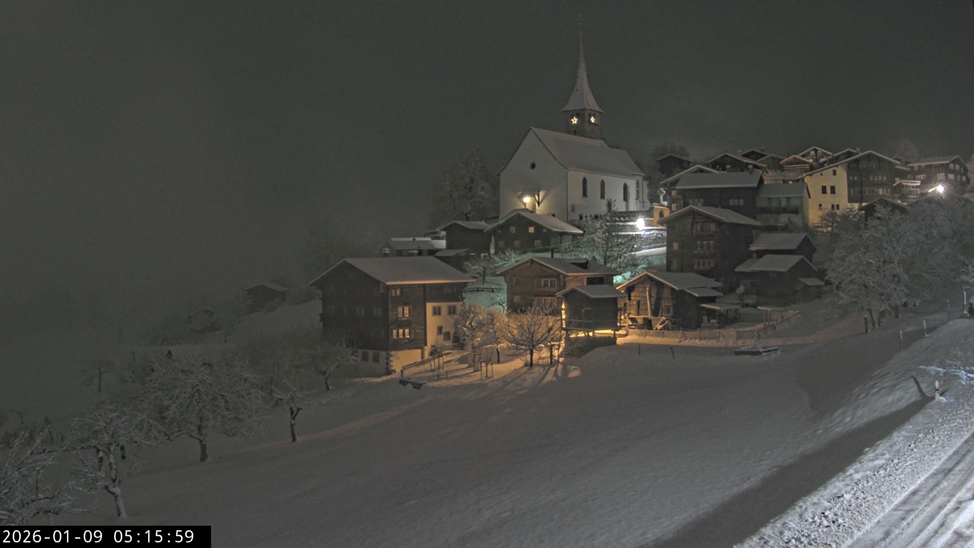 Archiv Foto Webcam Dorfansicht Ernen mit Kirche