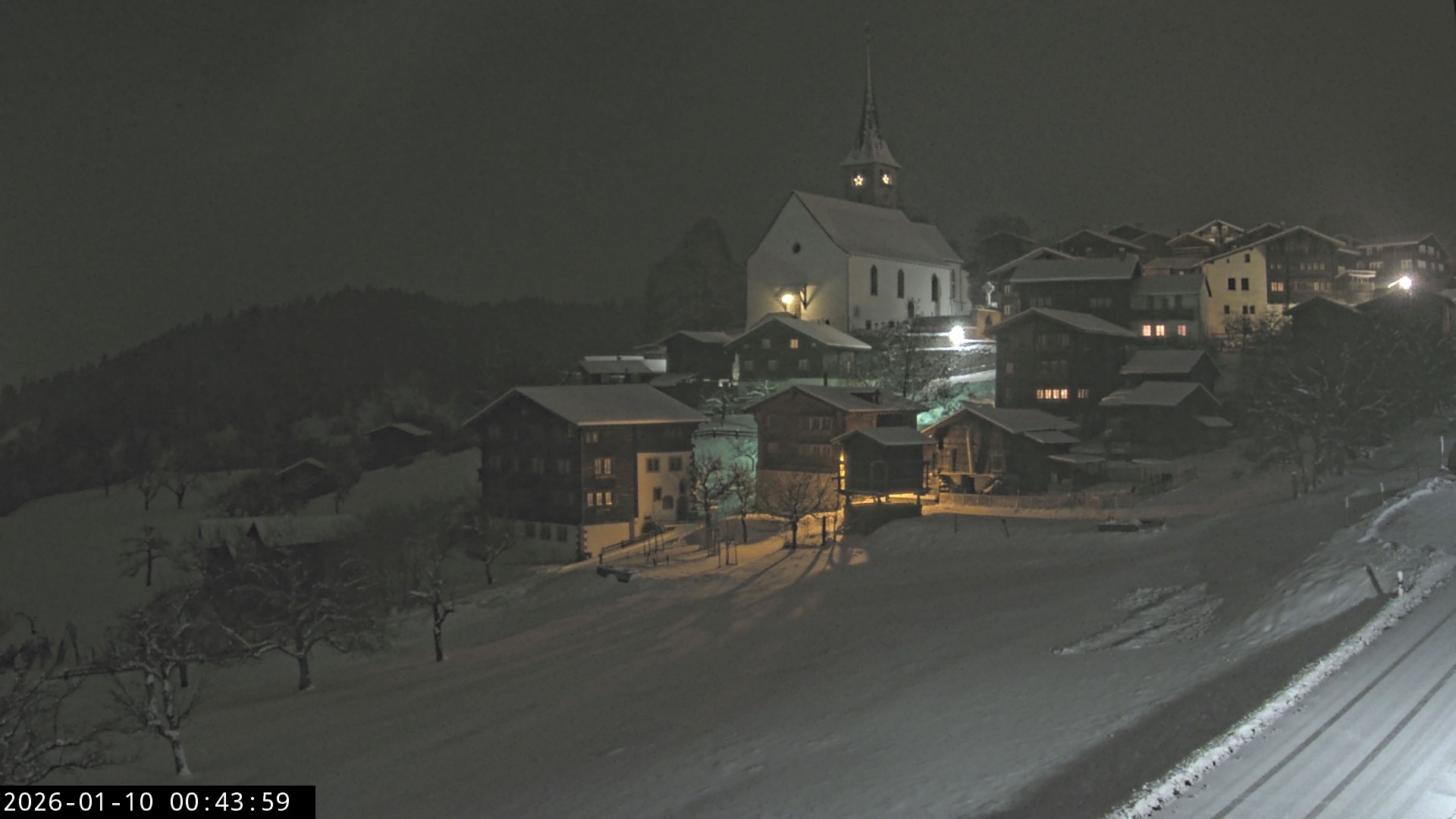 Archiv Foto Webcam Dorfansicht Ernen mit Kirche