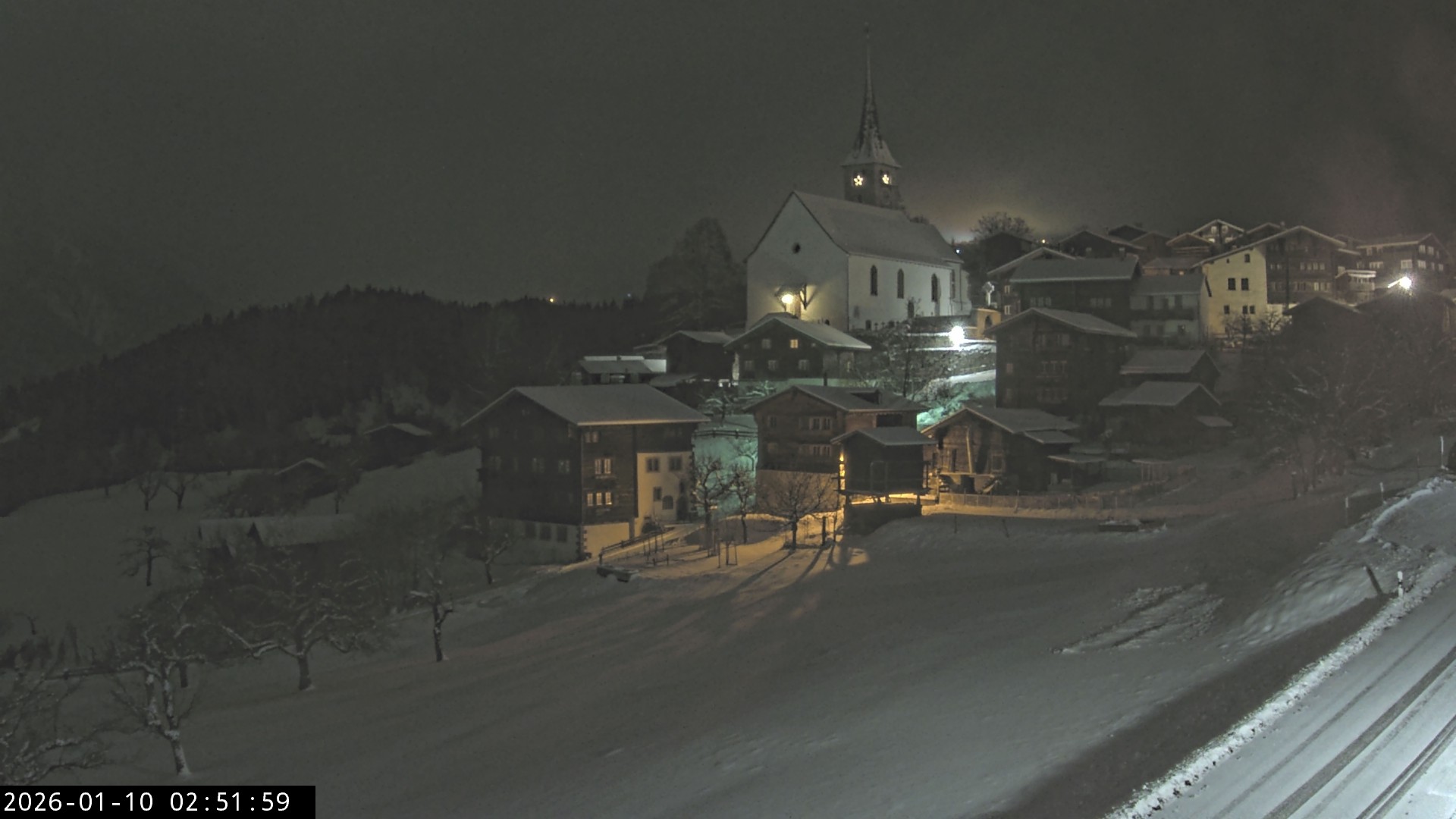Archiv Foto Webcam Dorfansicht Ernen mit Kirche