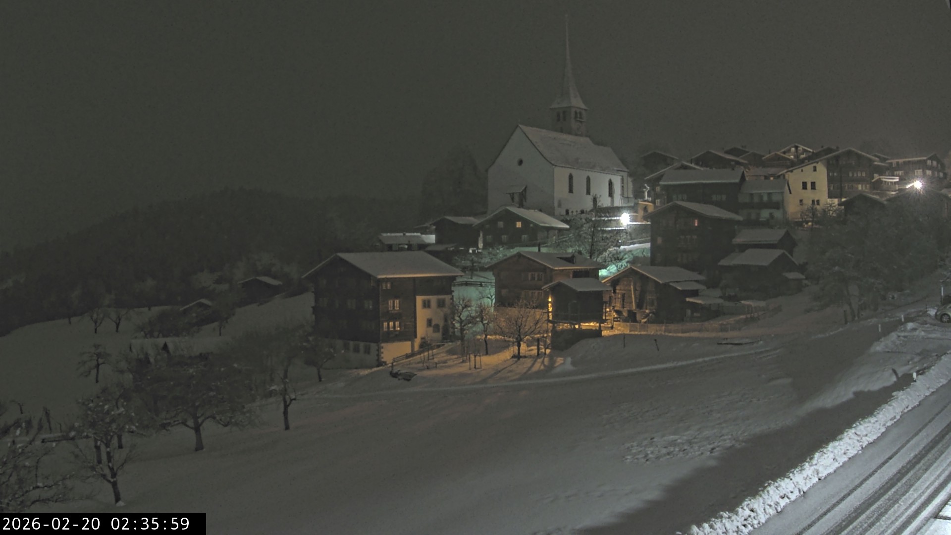 Archiv Foto Webcam Dorfansicht Ernen mit Kirche