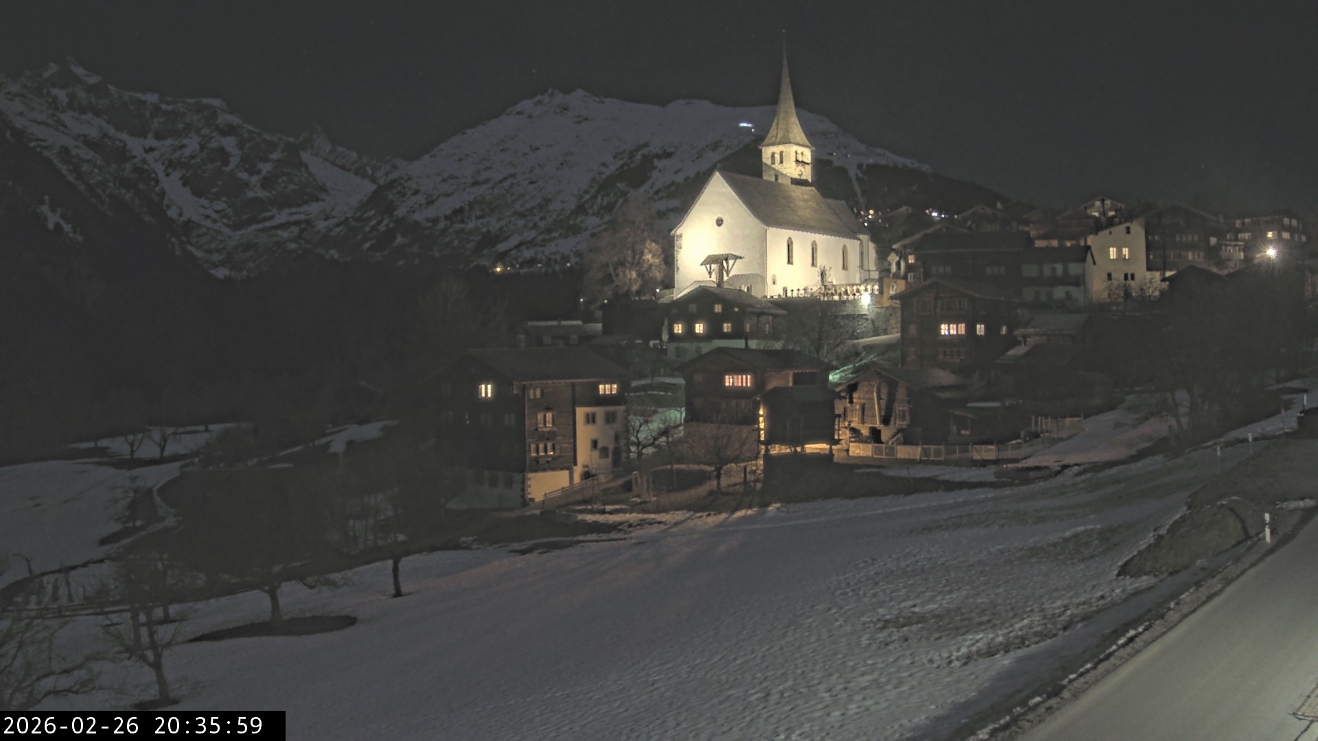 Archived image Webcam Ernen - Church