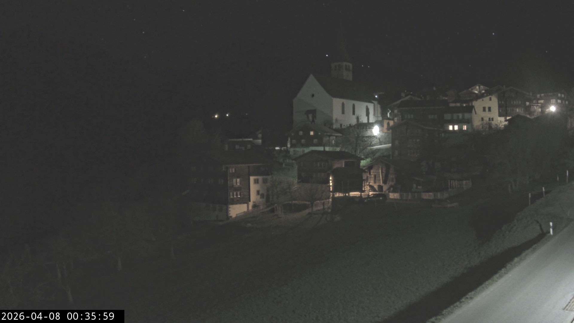 Archived image Webcam Ernen - Church