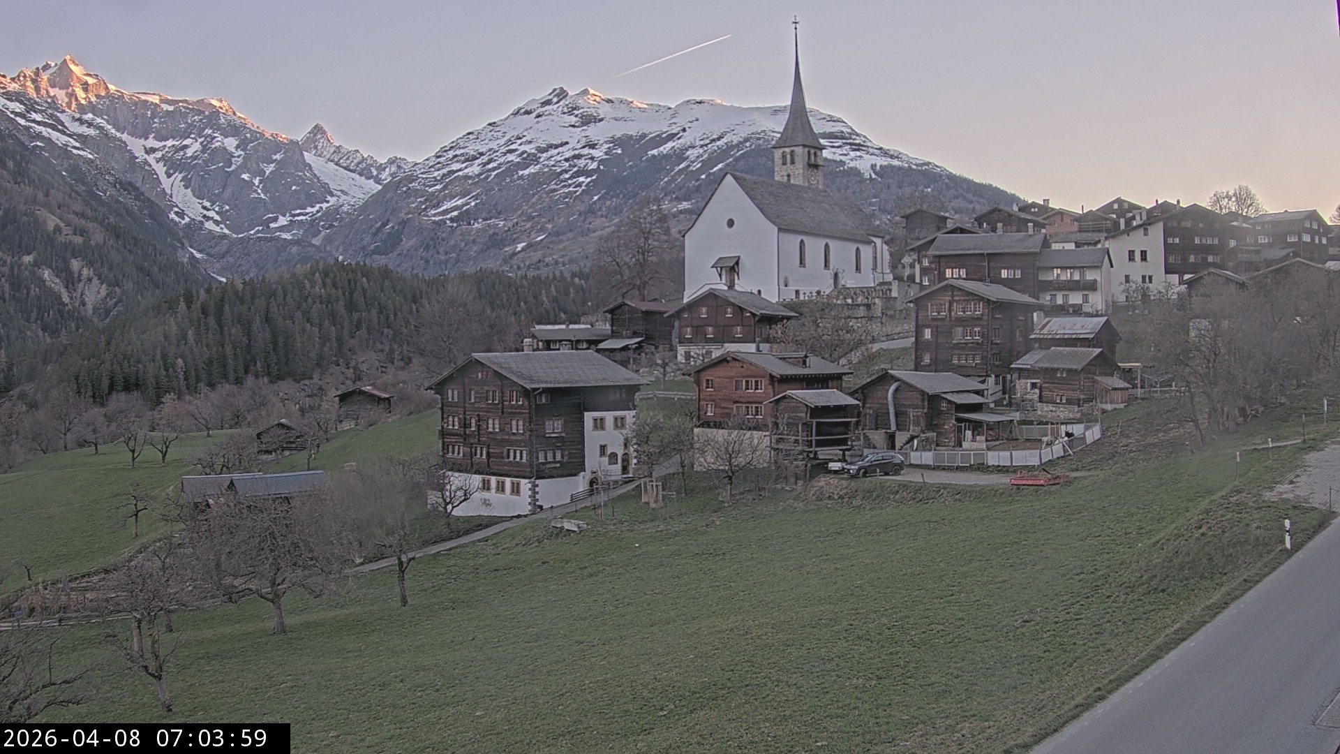 Archived image Webcam Ernen - Church