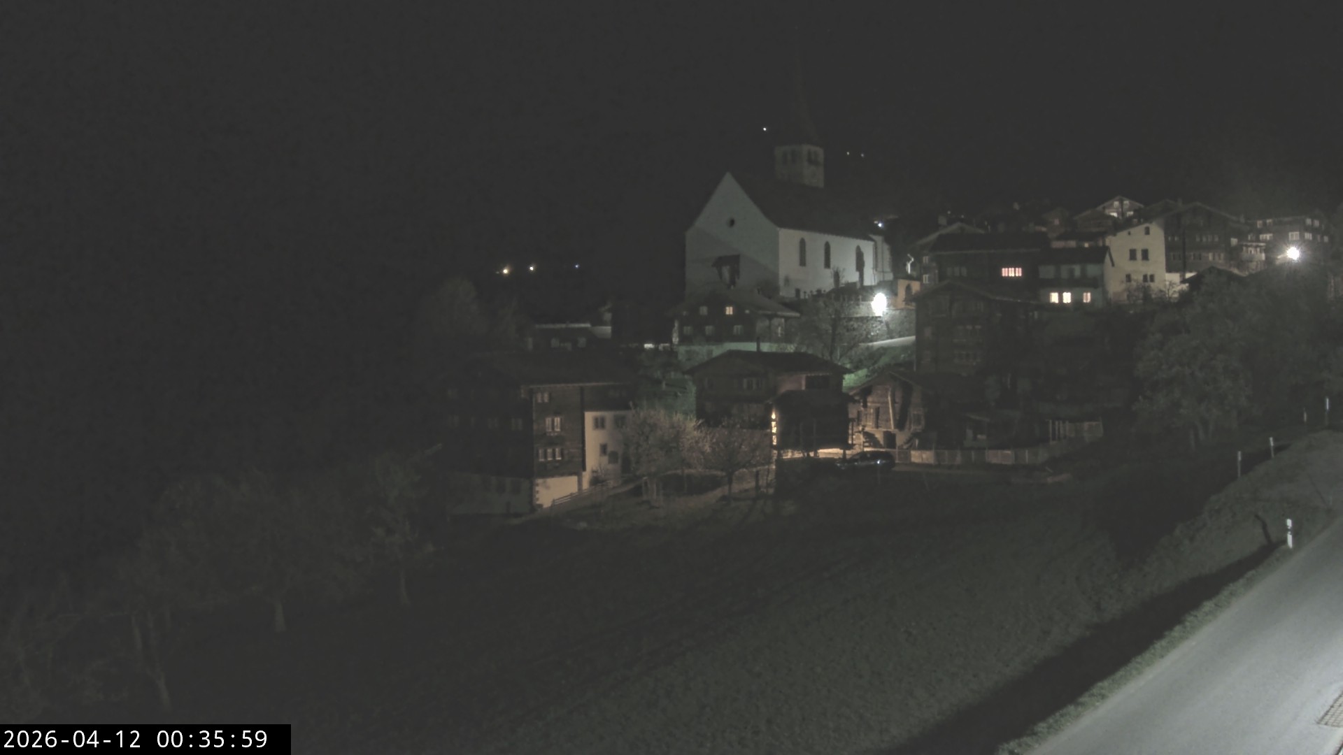 Archived image Webcam Ernen - Church