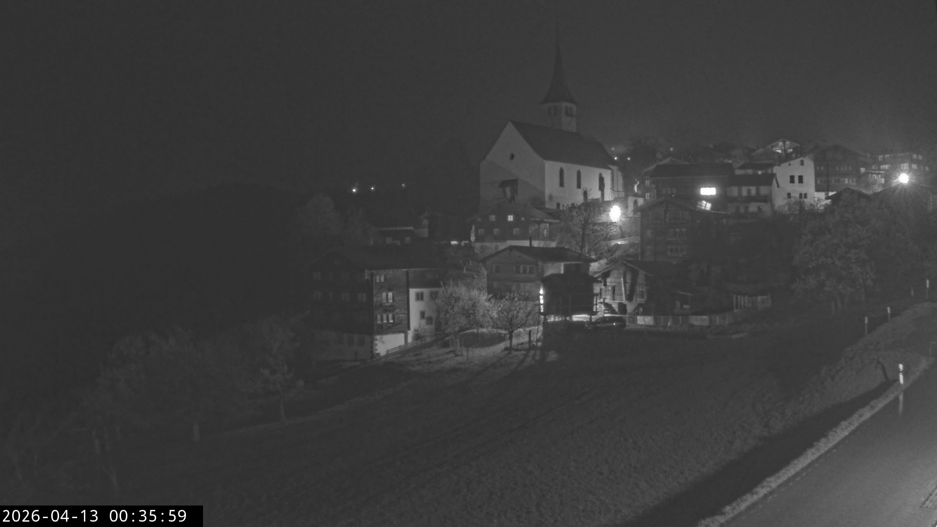 Archived image Webcam Ernen - Church